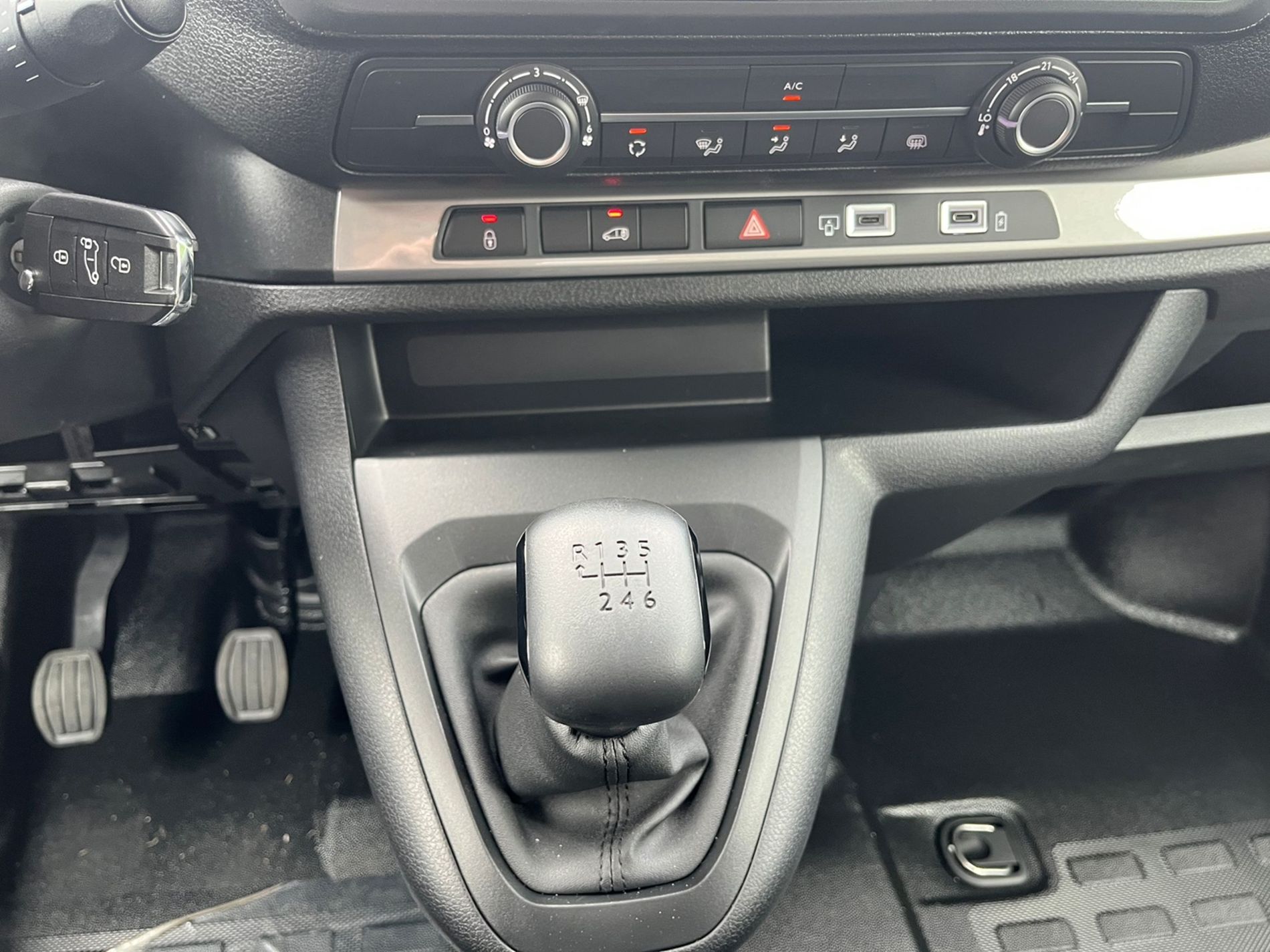 Van M 1.5 bluehdi 120cv L2H1 + IVA - SENZA VINCOLO DI FINANZIAMENTO - Gallotti Auto