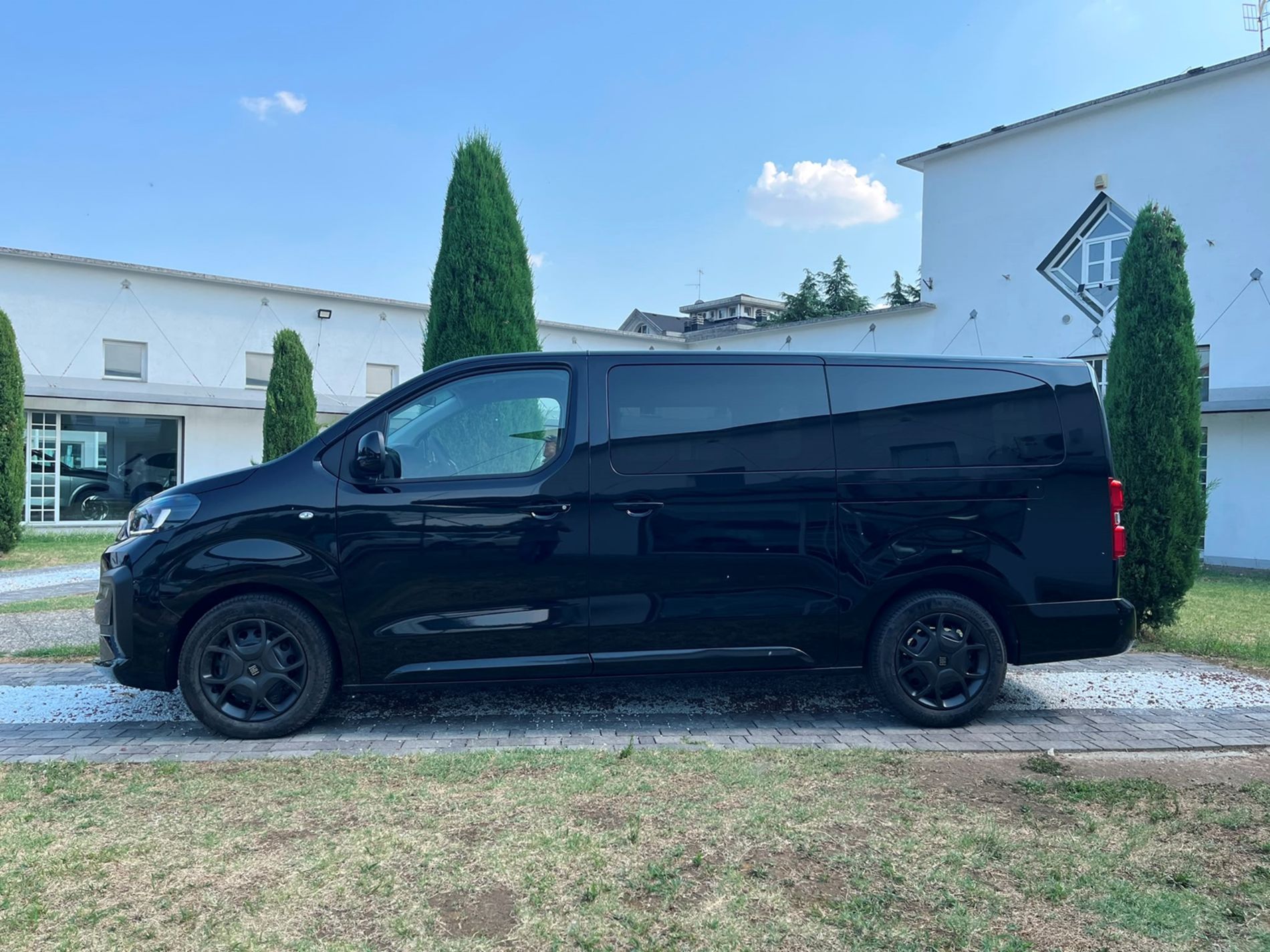 Combi M1 XL (passo lungo) 2.0 diesel 180cv s&s auto - Gallotti Auto