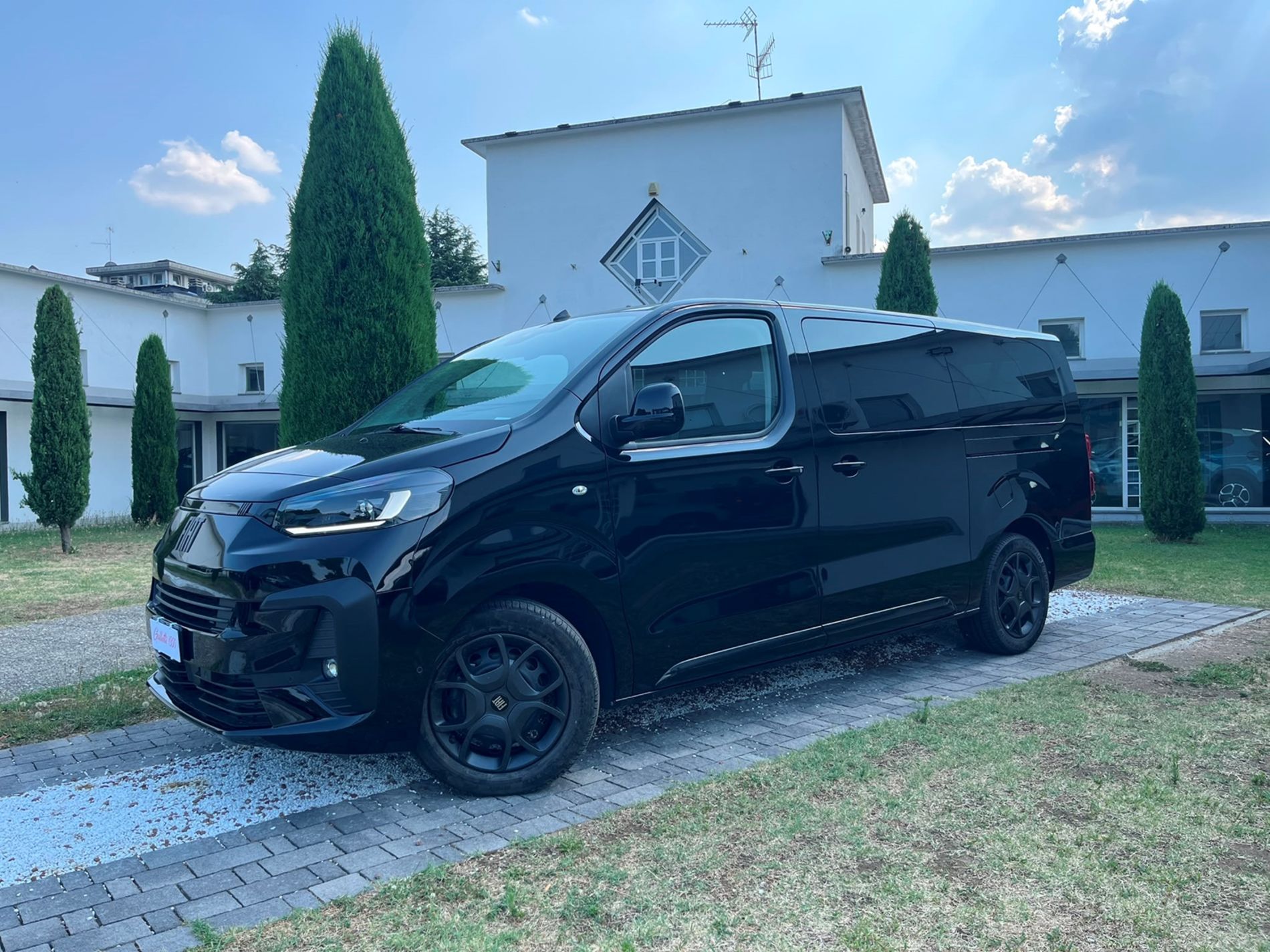 Combi M1 XL (passo lungo) 2.0 diesel 180cv s&s auto - Gallotti Auto