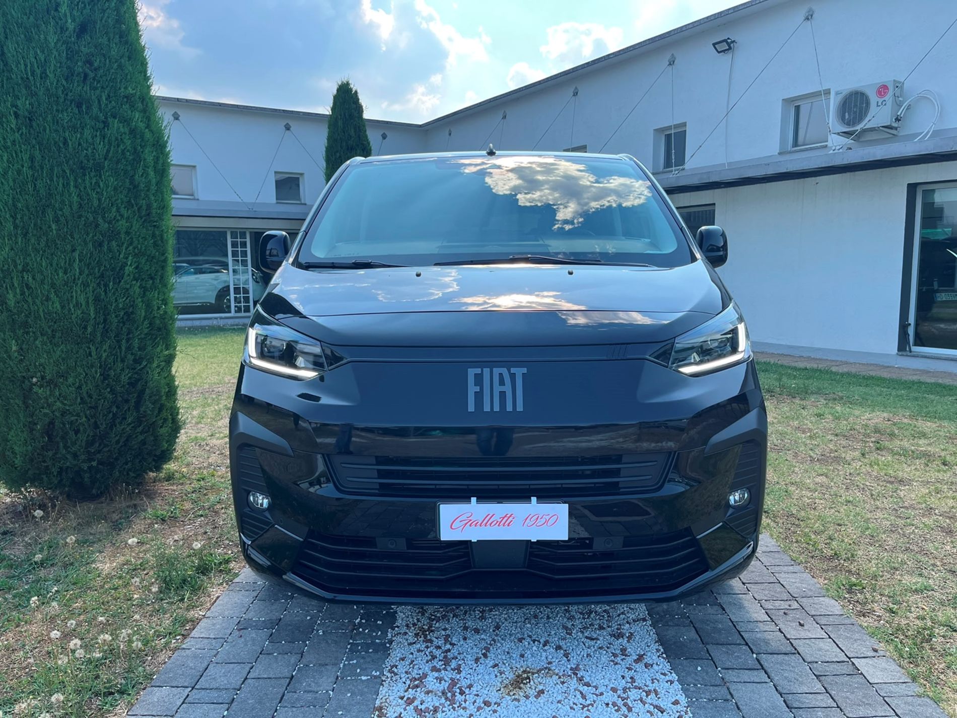 Combi M1 XL (passo lungo) 2.0 diesel 180cv s&s auto - Gallotti Auto