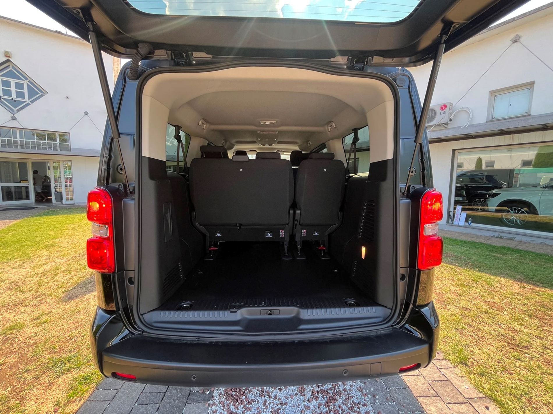 Combi M1 XL (passo lungo) 2.0 diesel 180cv s&s auto - Gallotti Auto