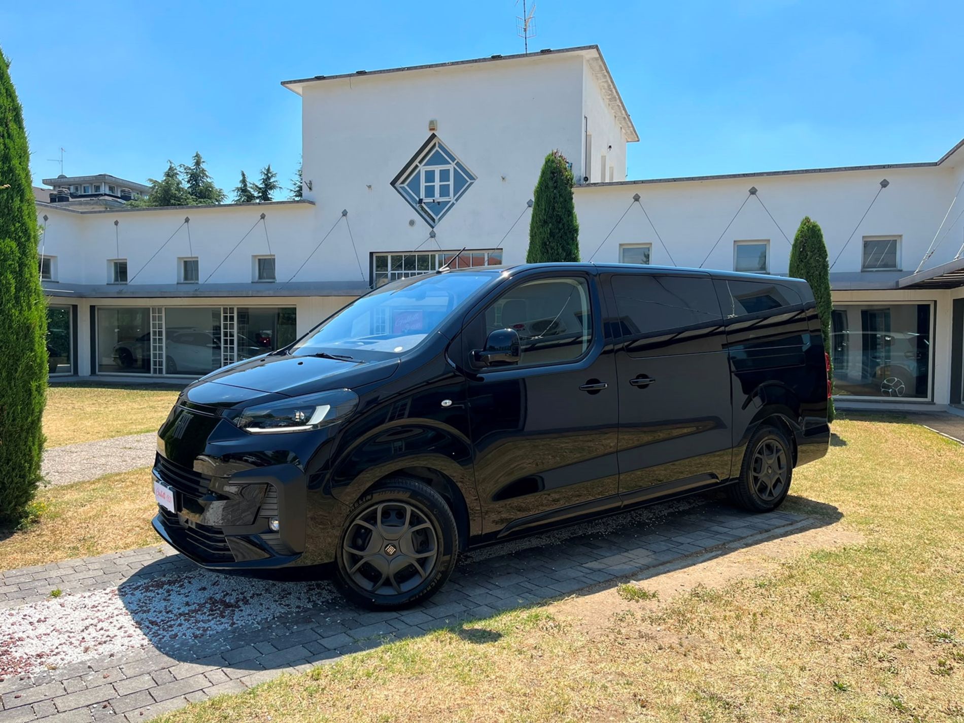 Combi 9p M1 XL (passo lungo) 2.2 diesel 180cv s&s auto - Gallotti Auto