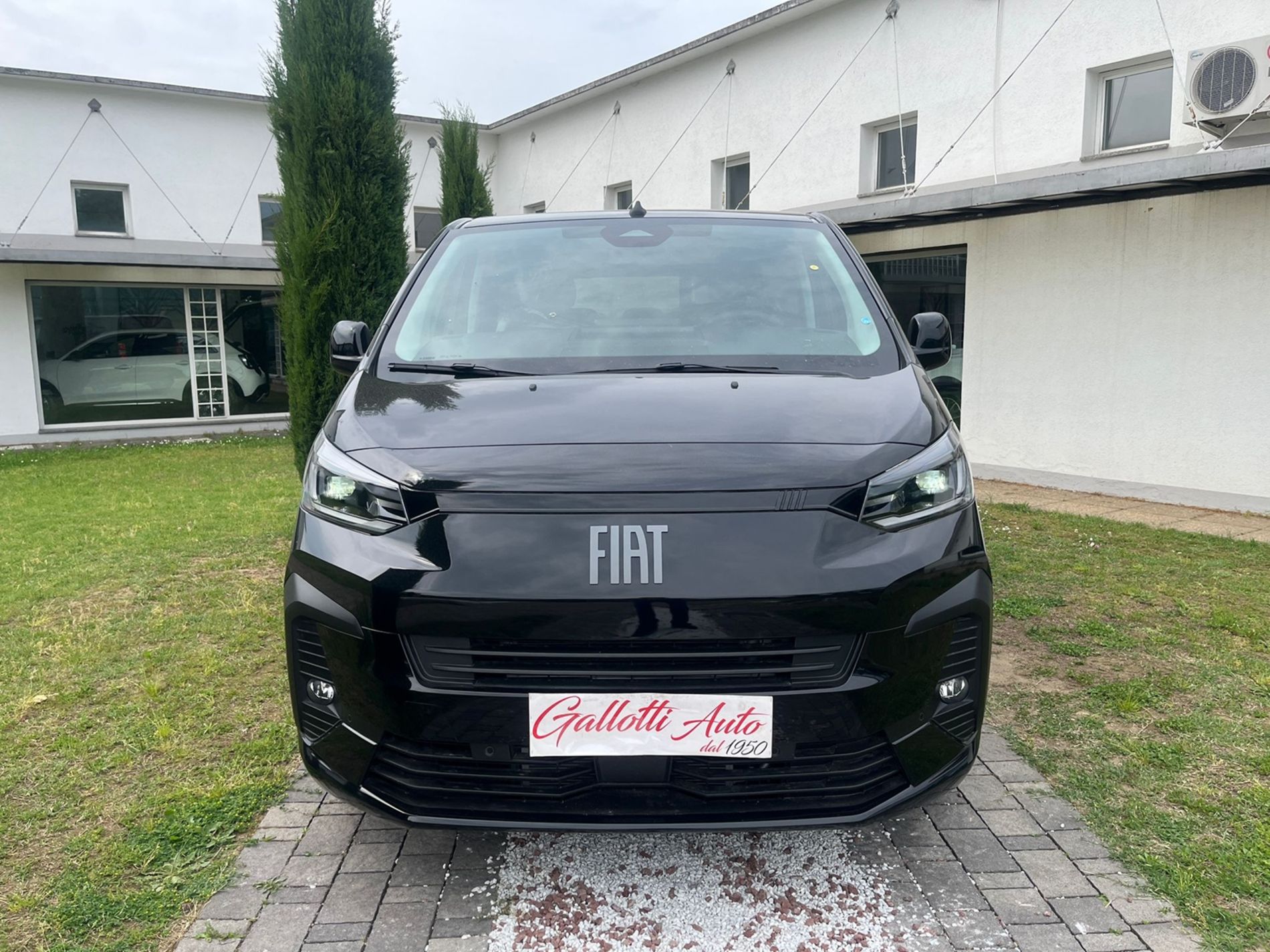 Combi M1 2.2 diesel 180cv s&s autom. - Gallotti Auto