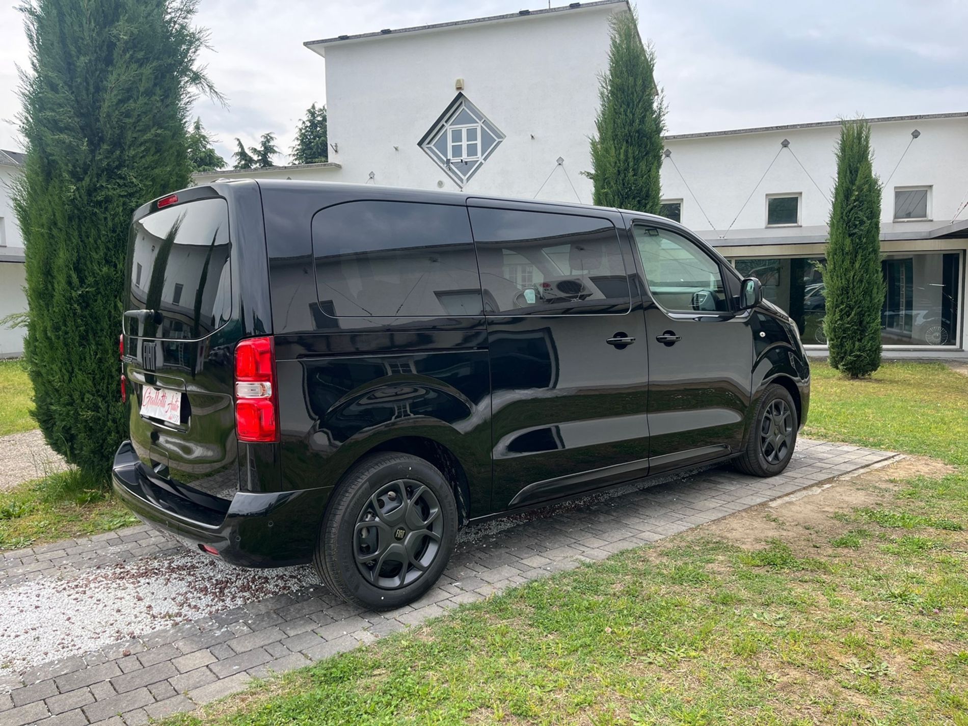 Combi M1 2.2 diesel 180cv s&s autom. - Gallotti Auto