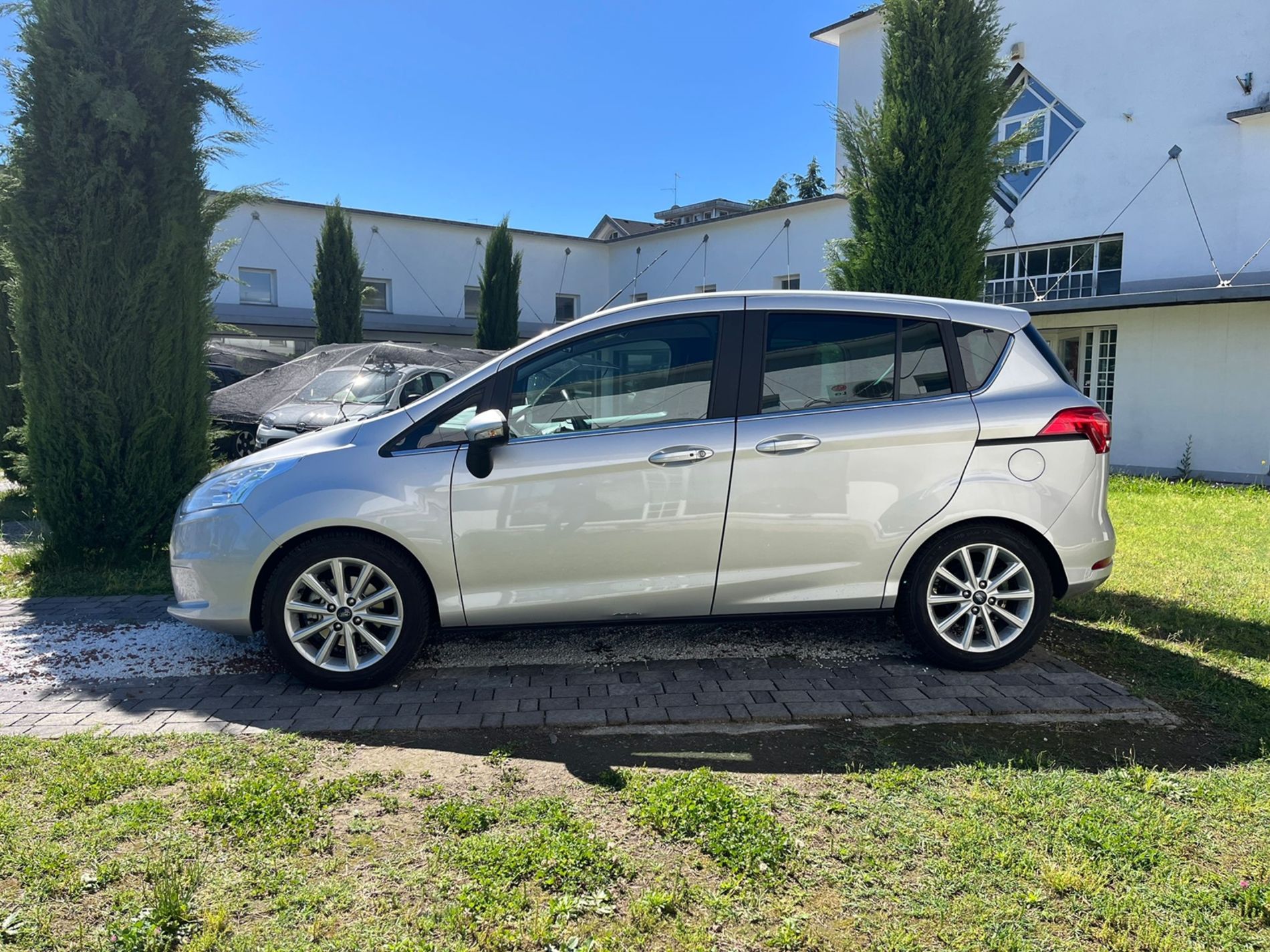  1.4 Titanium Gpl 90cv - SENZA VINCOLI DI FINANZIAMENTO - Gallotti Auto