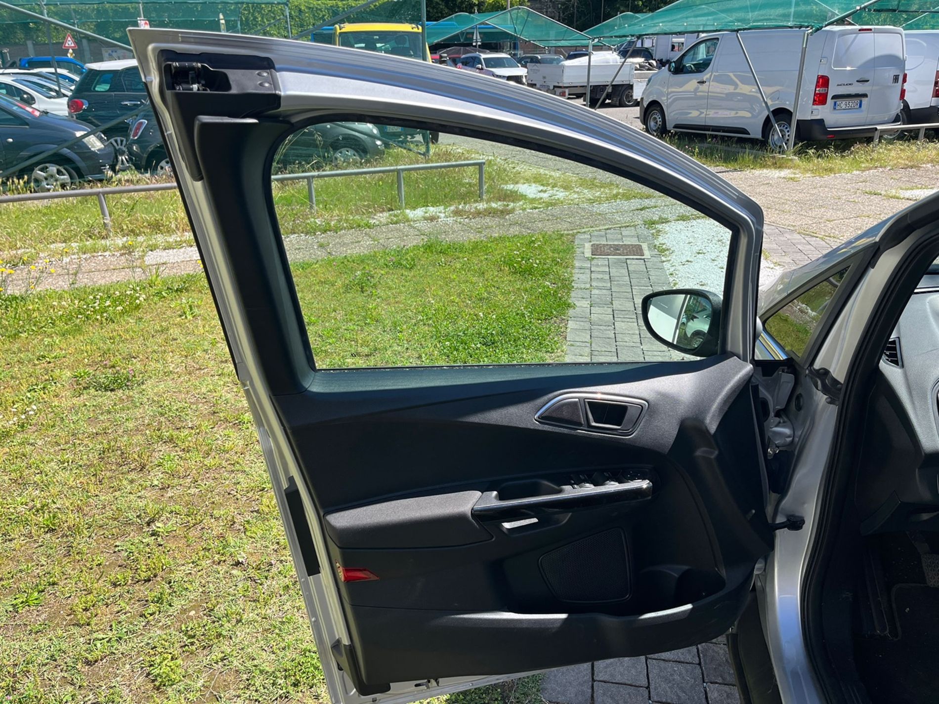  1.4 Titanium Gpl 90cv - SENZA VINCOLI DI FINANZIAMENTO - Gallotti Auto
