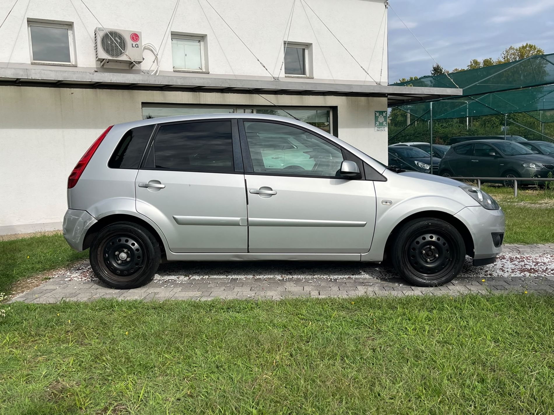 1.4 tdci Titanium 5p - RISERVATA A COMMERCIANTI D’AUTO - Gallotti Auto