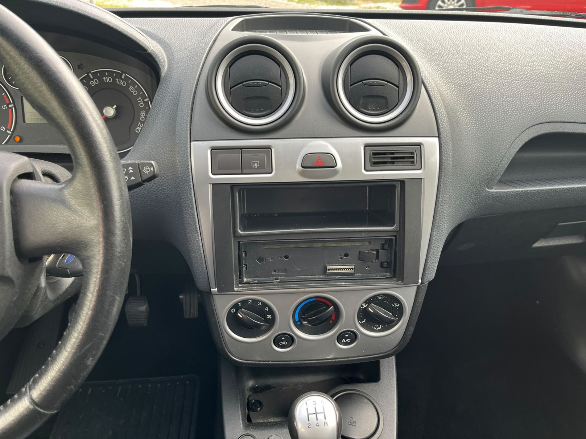 1.4 tdci Titanium 5p - RISERVATA A COMMERCIANTI D’AUTO - Gallotti Auto