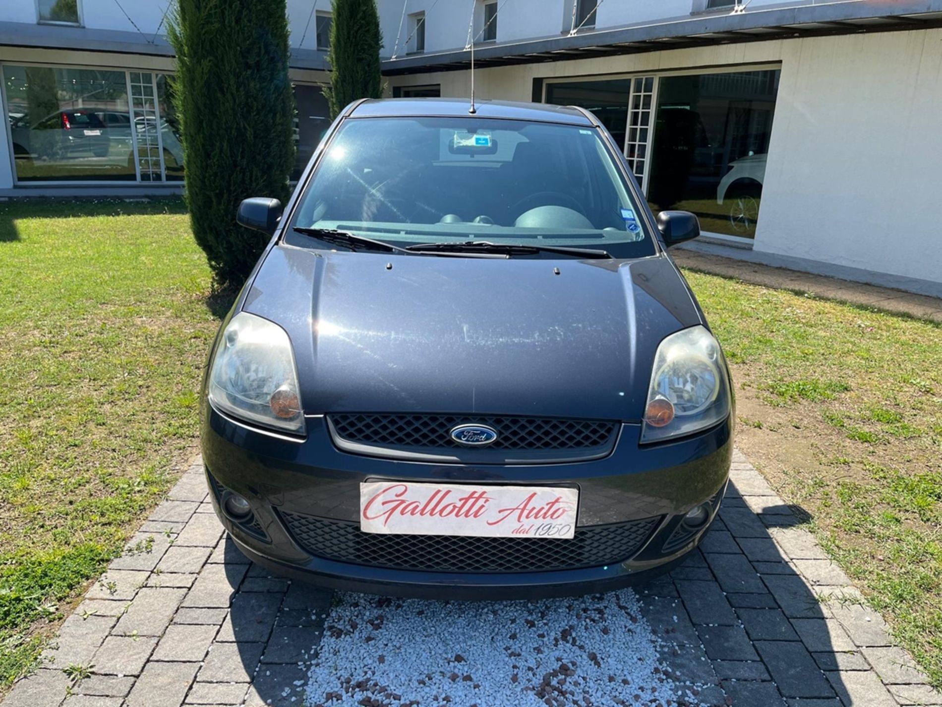 Titanium 5p 1.2 75cv -RISERVATA A COMMERCIANTI D’AUTO - Gallotti Auto