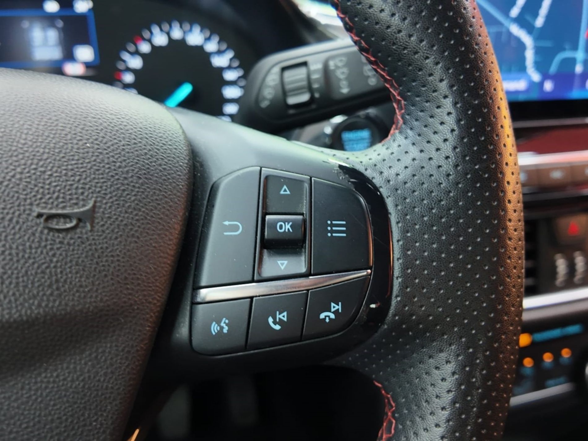 5p 1.0 ecoboost hybrid ST-Line 125cv - SENZA VINCOLI DI FINANZIAMENTO - Gallotti Auto