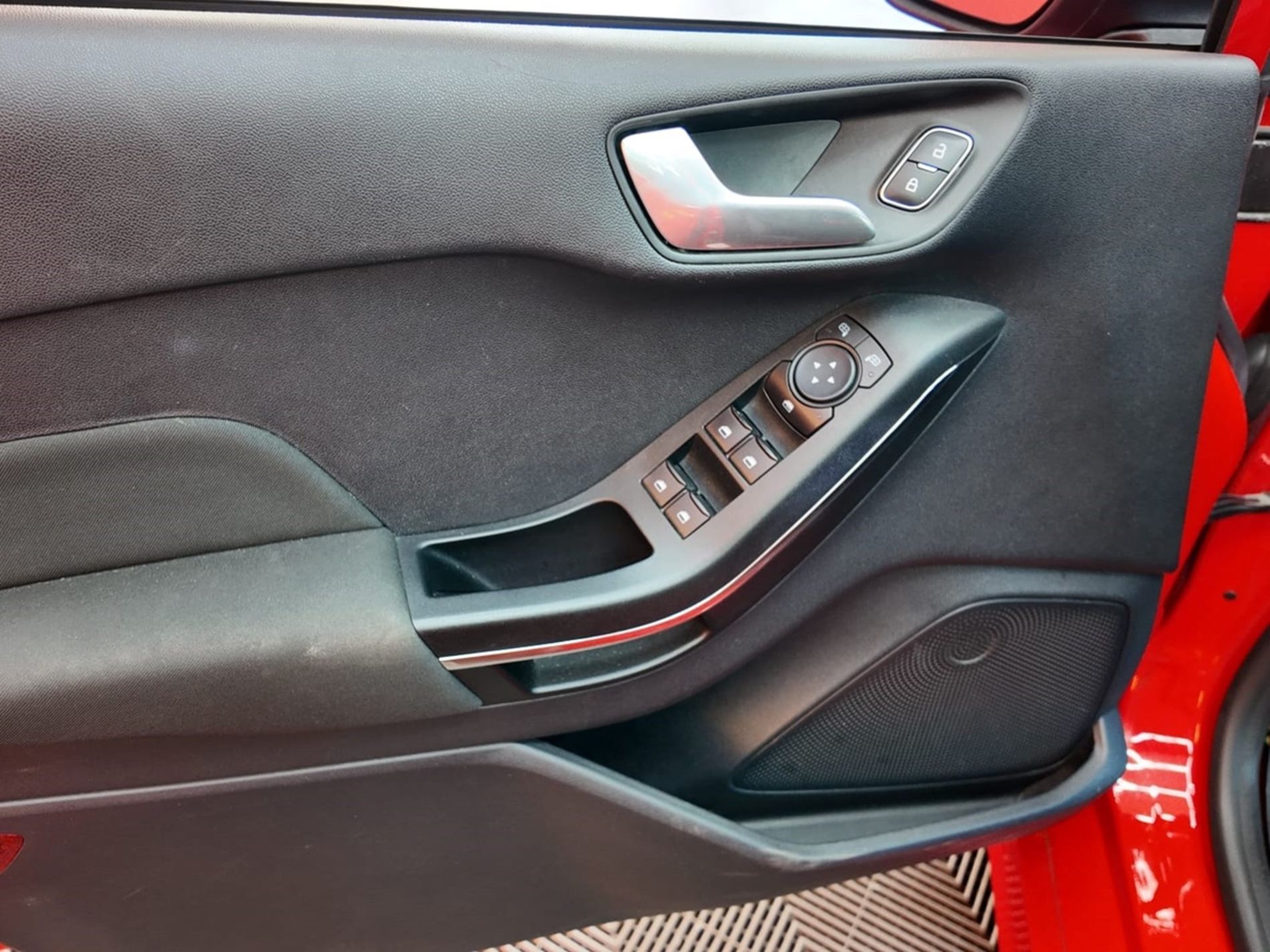5p 1.0 ecoboost hybrid ST-Line 125cv - SENZA VINCOLI DI FINANZIAMENTO - Gallotti Auto