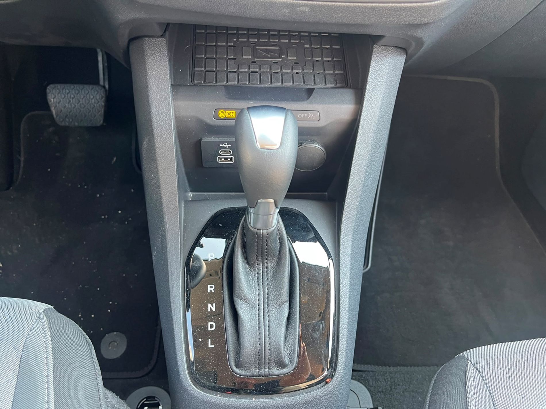  Courier II 1.0 ecoboost 125cv Titanium - SENZA VINCOLI DI FINANZIAMENTO - Gallotti Auto
