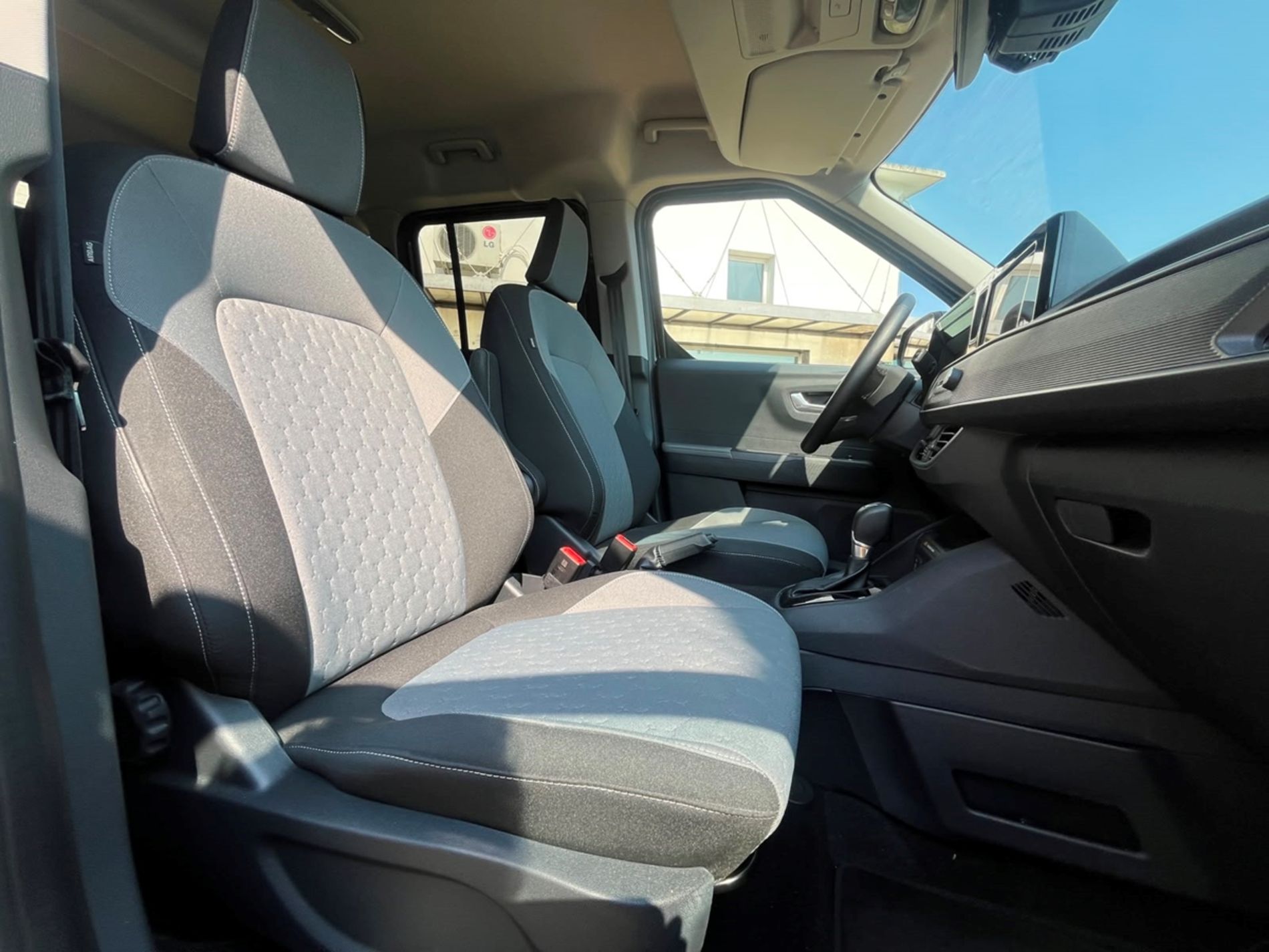  Courier II 1.0 ecoboost 125cv Titanium - SENZA VINCOLI DI FINANZIAMENTO - Gallotti Auto