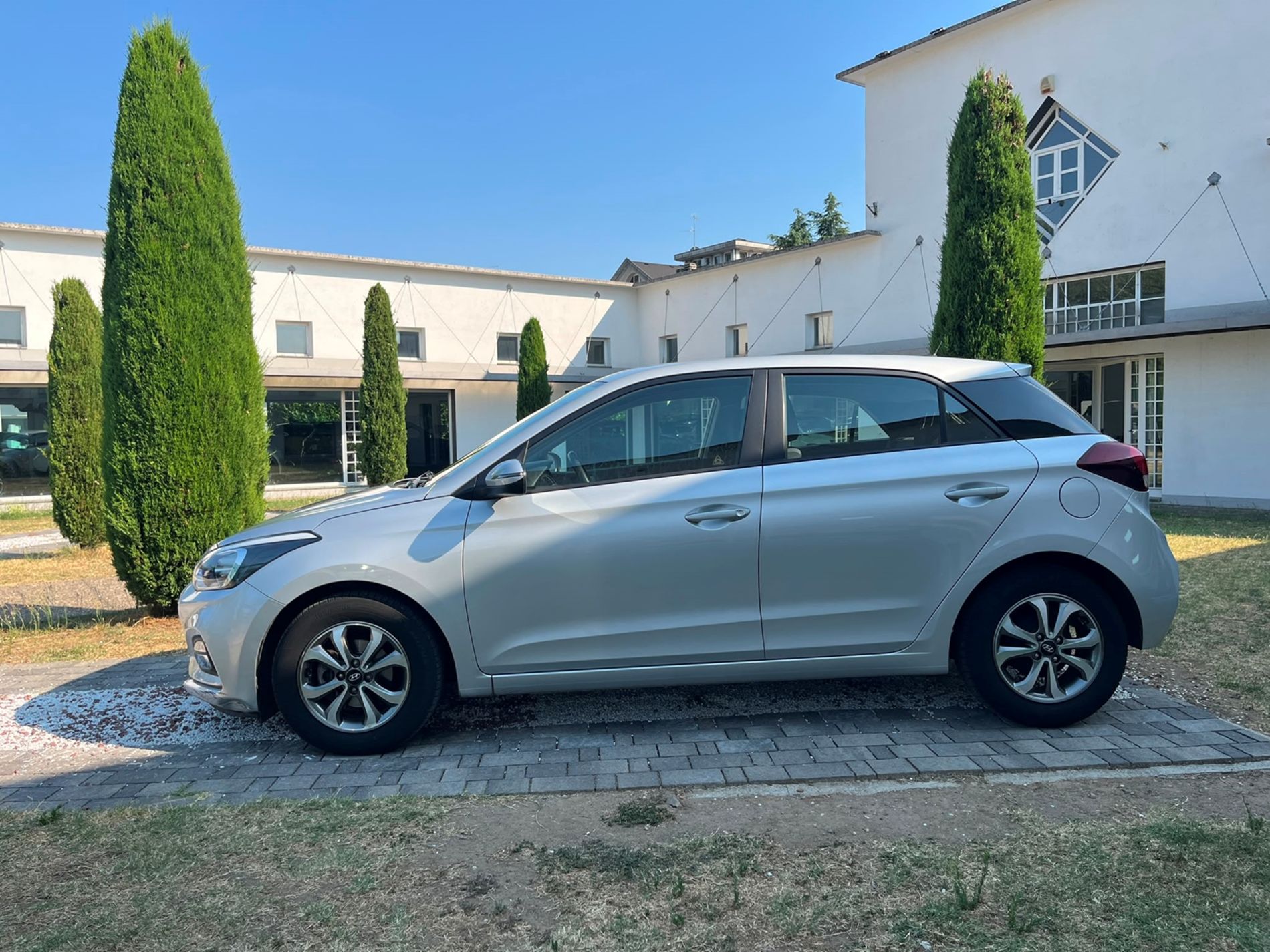 Hyundai i20 1.2 mpi Connectline 75cv - SENZA VINCOLI DI FINANZIAMENTO - Gallotti Auto