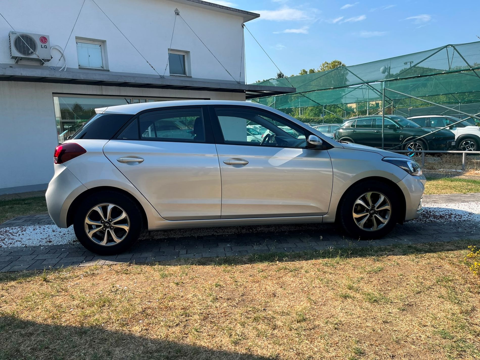 Hyundai i20 1.2 mpi Connectline 75cv - SENZA VINCOLI DI FINANZIAMENTO - Gallotti Auto