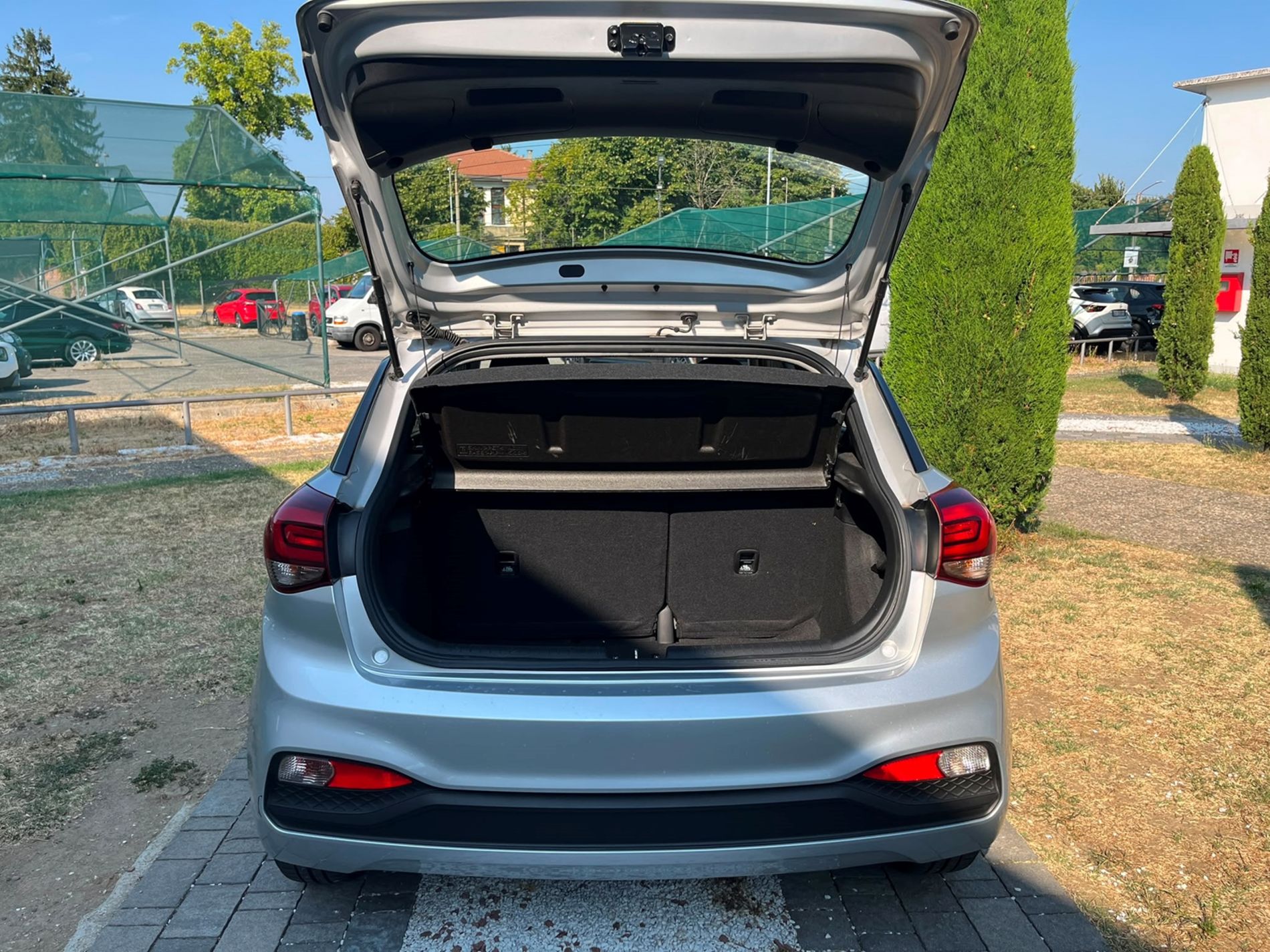 Hyundai i20 1.2 mpi Connectline 75cv - SENZA VINCOLI DI FINANZIAMENTO - Gallotti Auto
