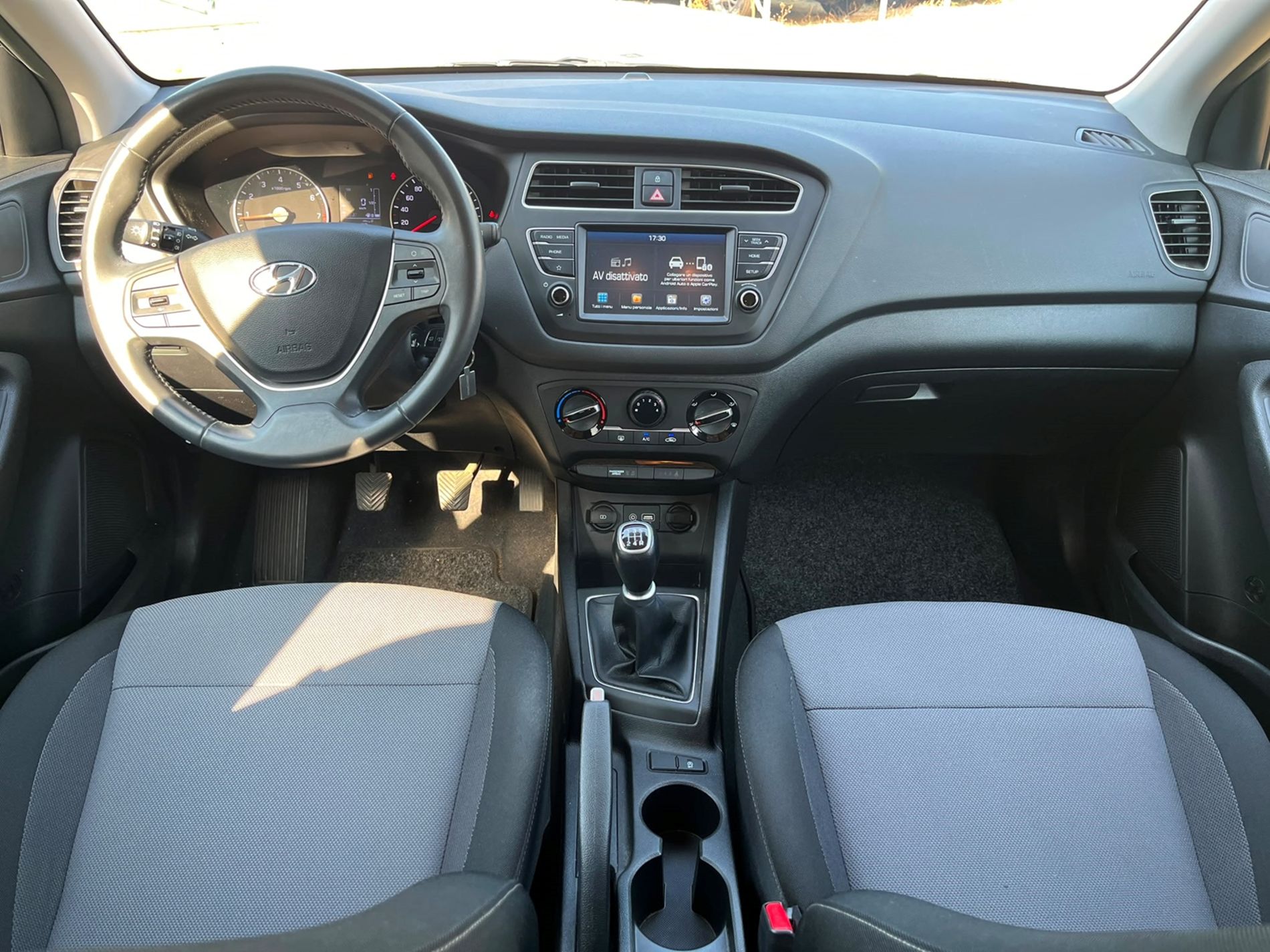 Hyundai i20 1.2 mpi Connectline 75cv - SENZA VINCOLI DI FINANZIAMENTO - Gallotti Auto