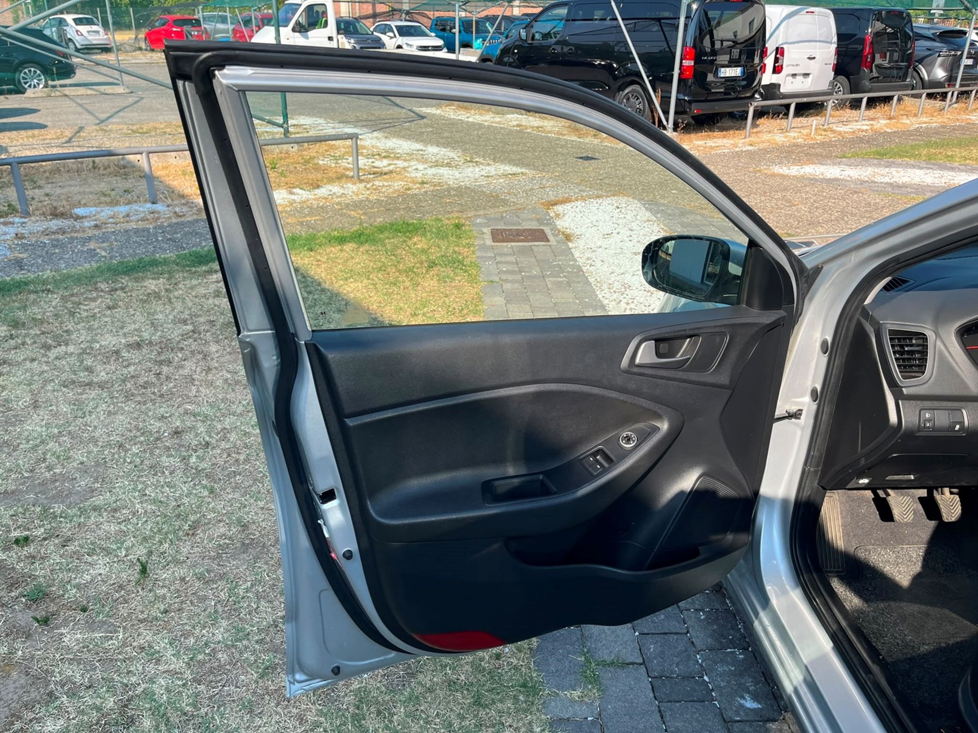 Hyundai i20 1.2 mpi Connectline 75cv - SENZA VINCOLI DI FINANZIAMENTO - Gallotti Auto