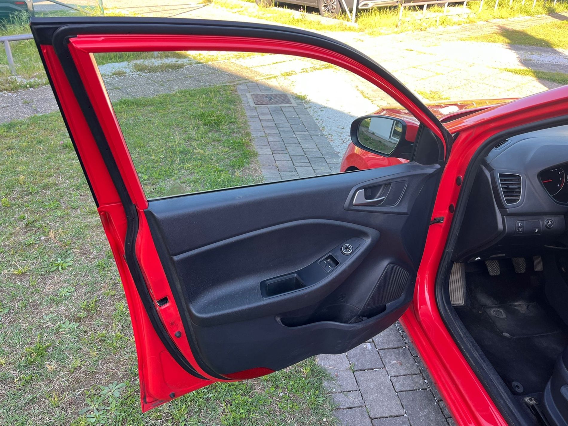 1.2 mpi Gpl 73cv 5p   - Gallotti Auto