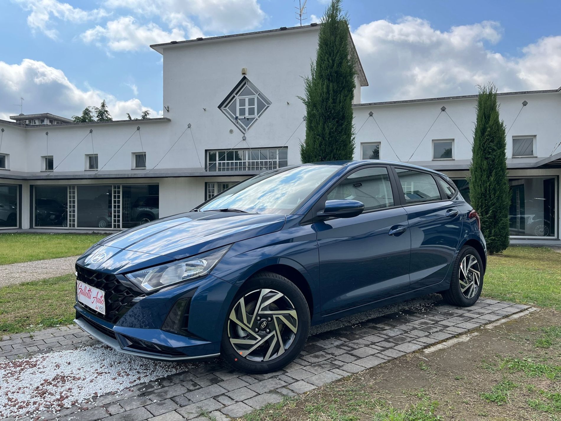 Connectline 1.0 t-gdi 100cv mt  - SENZA VINCOLI DI FINANZIAMENTO - Gallotti Auto