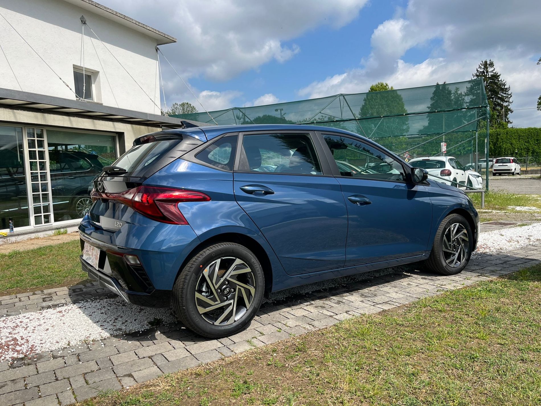 Connectline 1.0 t-gdi 100cv mt  - SENZA VINCOLI DI FINANZIAMENTO - Gallotti Auto