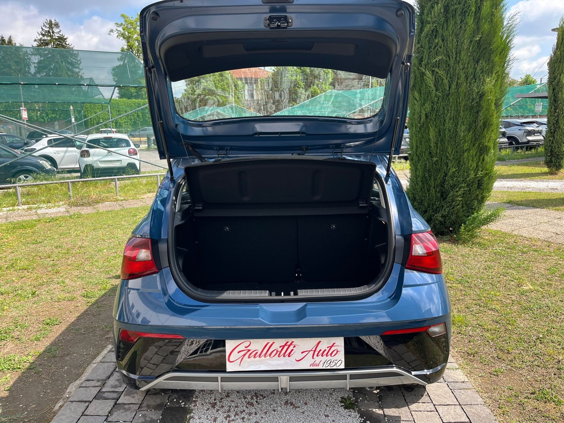 Connectline 1.0 t-gdi 100cv mt  - SENZA VINCOLI DI FINANZIAMENTO - Gallotti Auto