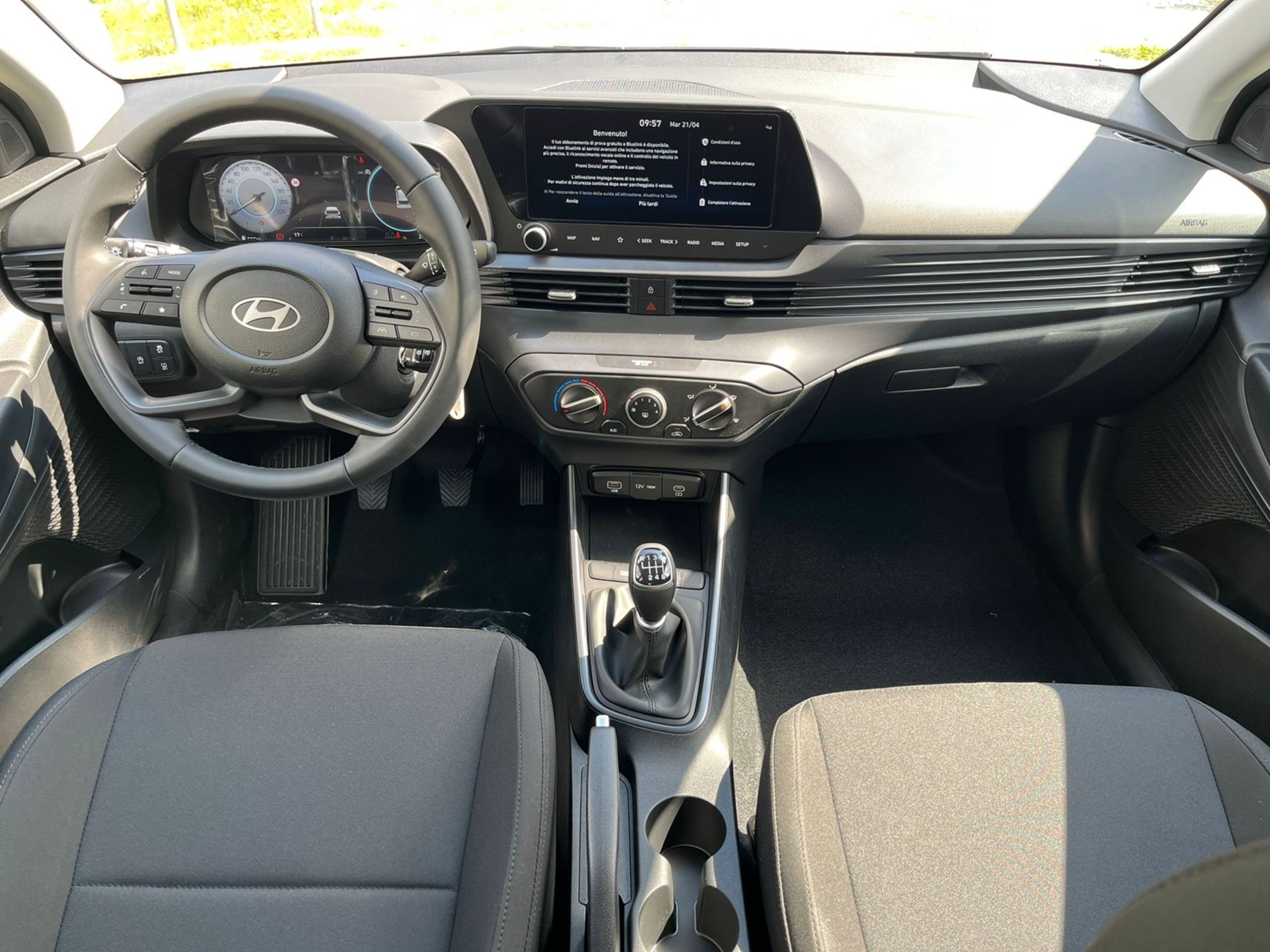 Connectline 1.0 t-gdi 100cv mt  - SENZA VINCOLI DI FINANZIAMENTO - Gallotti Auto