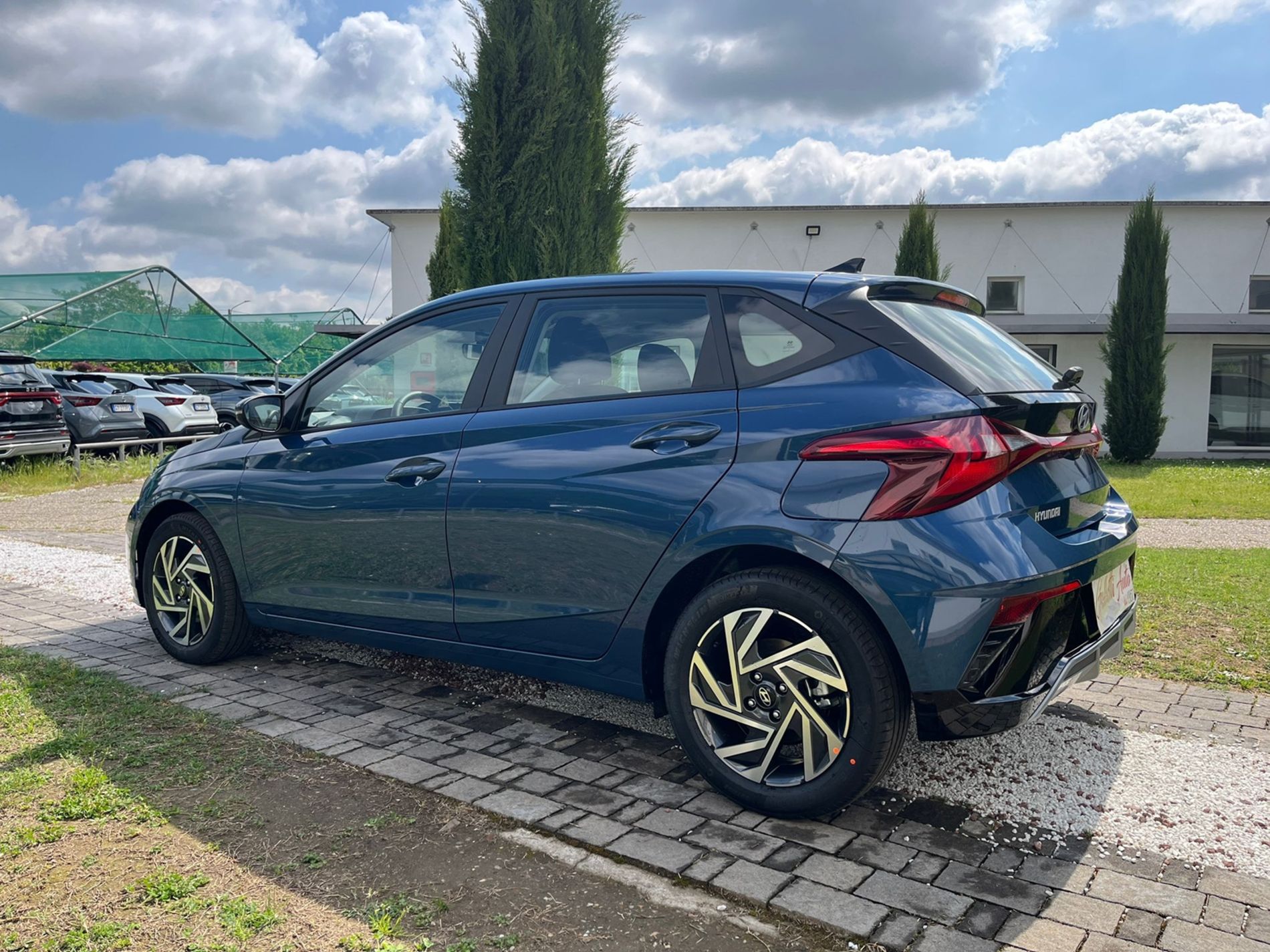 Connectline 1.0 t-gdi 100cv mt  - SENZA VINCOLI DI FINANZIAMENTO - Gallotti Auto