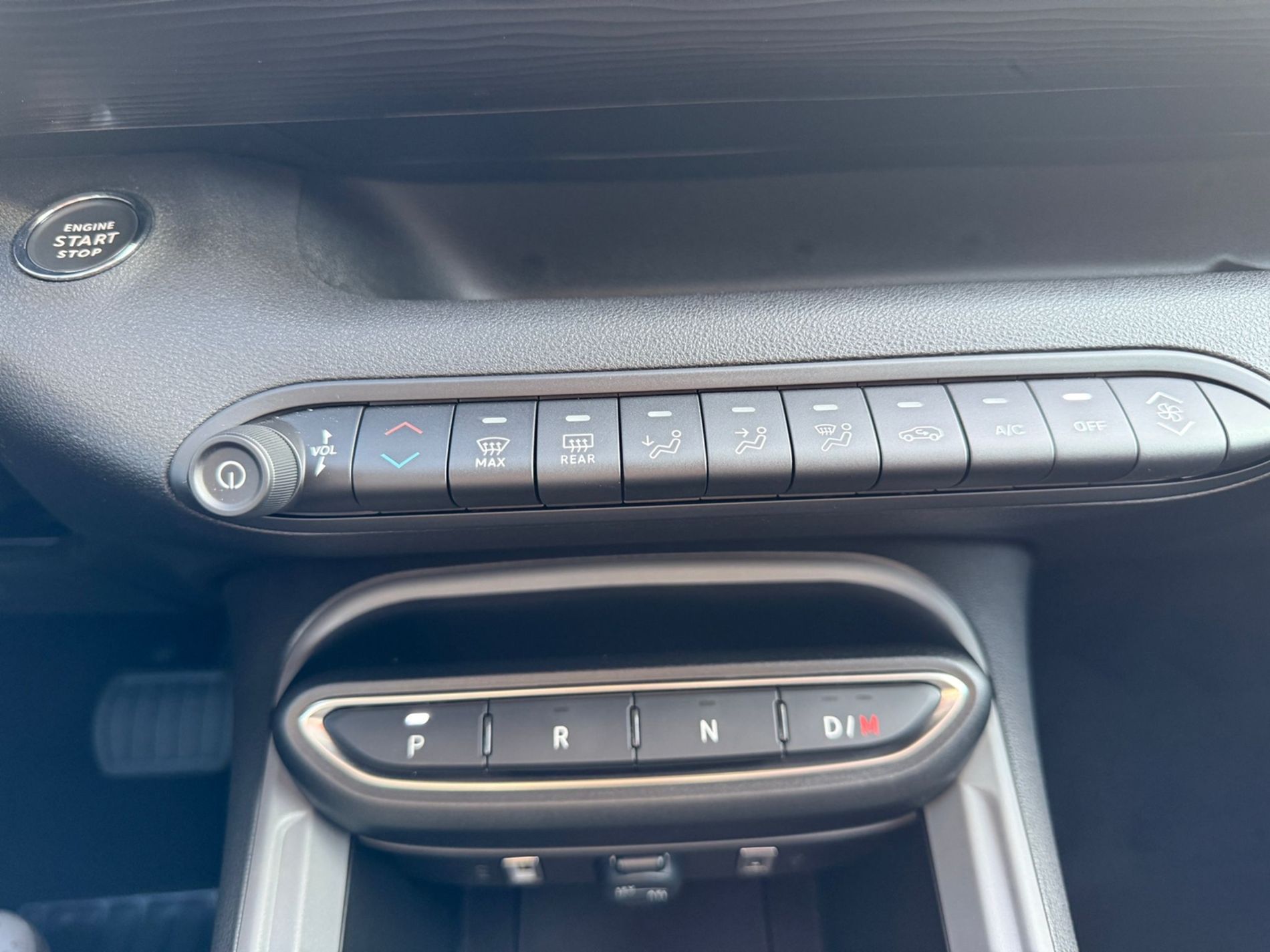 Longitude 1.2 turbo e-hybrid fwd 100cv edct6   - Gallotti Auto