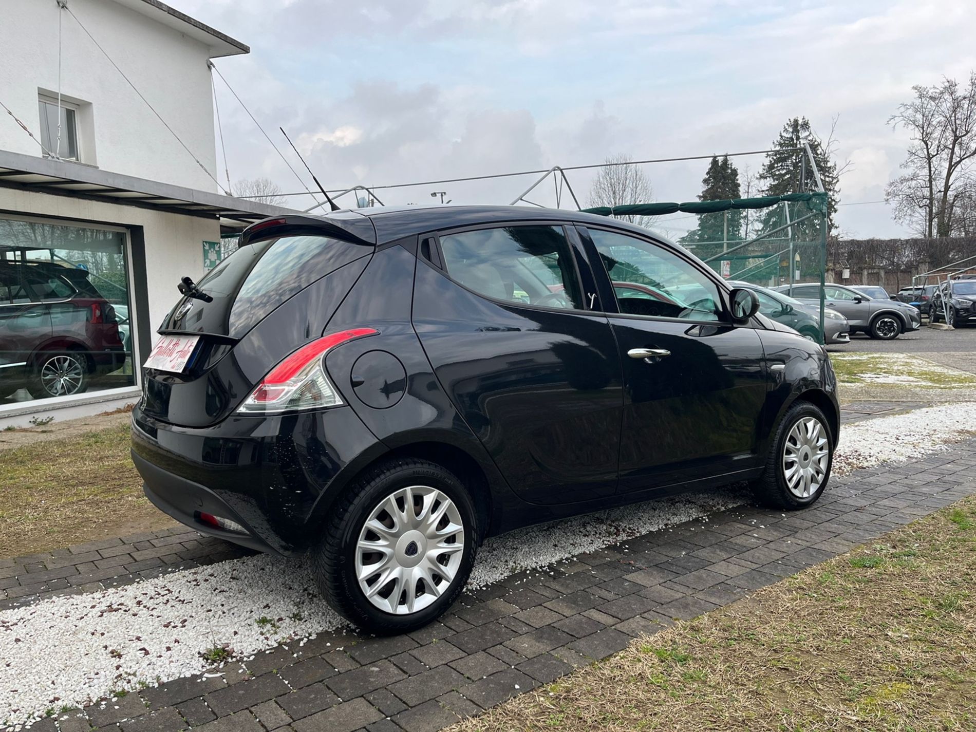 1.2 8v 69cv -RISERVATA A COMMERCIANTI D’AUTO - Gallotti Auto