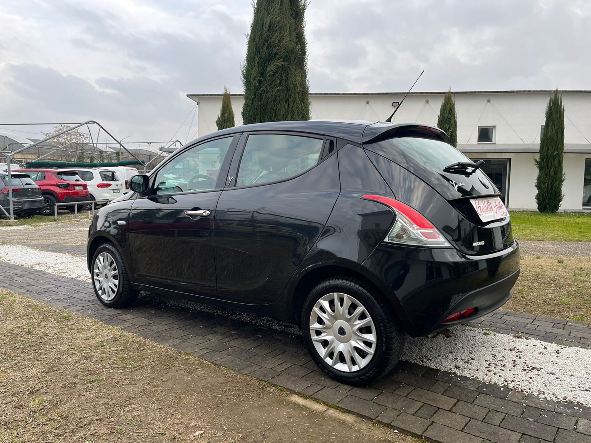 1.2 8v 69cv -RISERVATA A COMMERCIANTI D’AUTO - Gallotti Auto