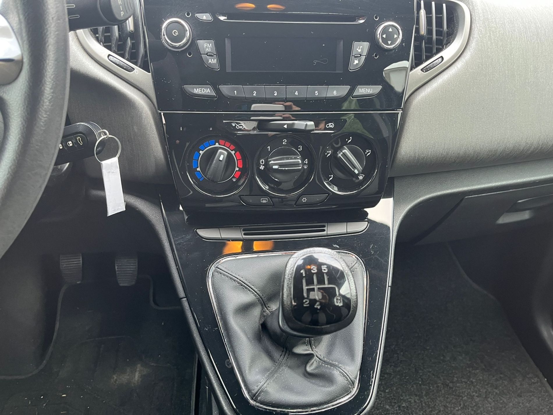 1.2 8v 69cv -RISERVATA A COMMERCIANTI D’AUTO - Gallotti Auto