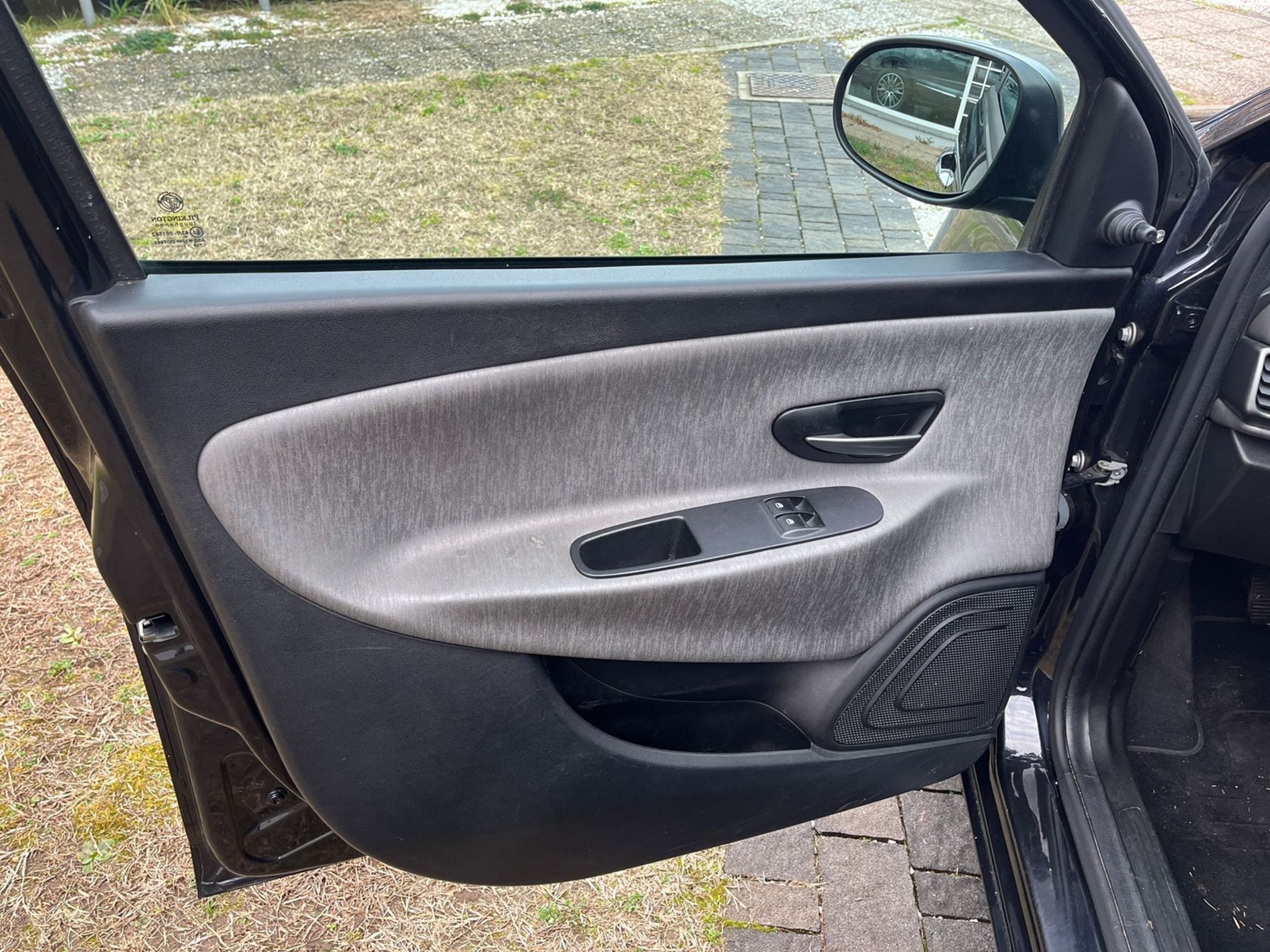 1.2 8v 69cv -RISERVATA A COMMERCIANTI D’AUTO - Gallotti Auto