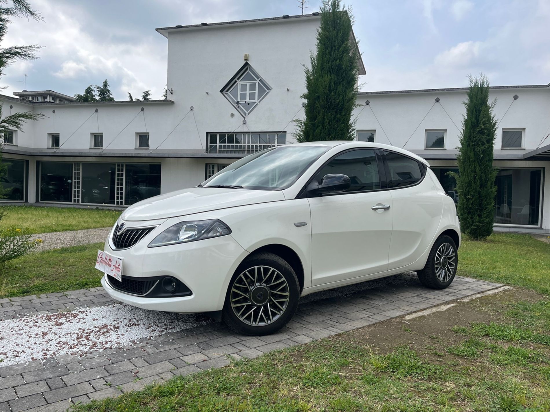 1.0 firefly hybrid Gold Plus s&s 70cv   - Gallotti Auto