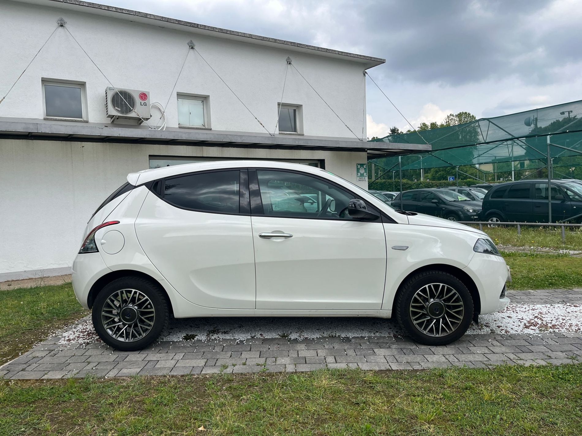 1.0 firefly hybrid Gold Plus s&s 70cv   - Gallotti Auto