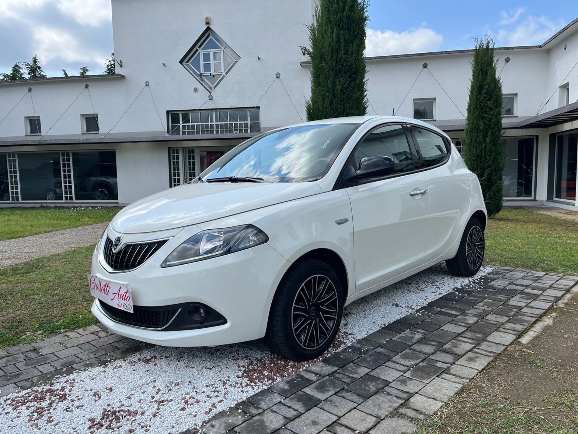  1.0 firefly hybrid Gold s&s 70cv 5p.ti   - Gallotti Auto