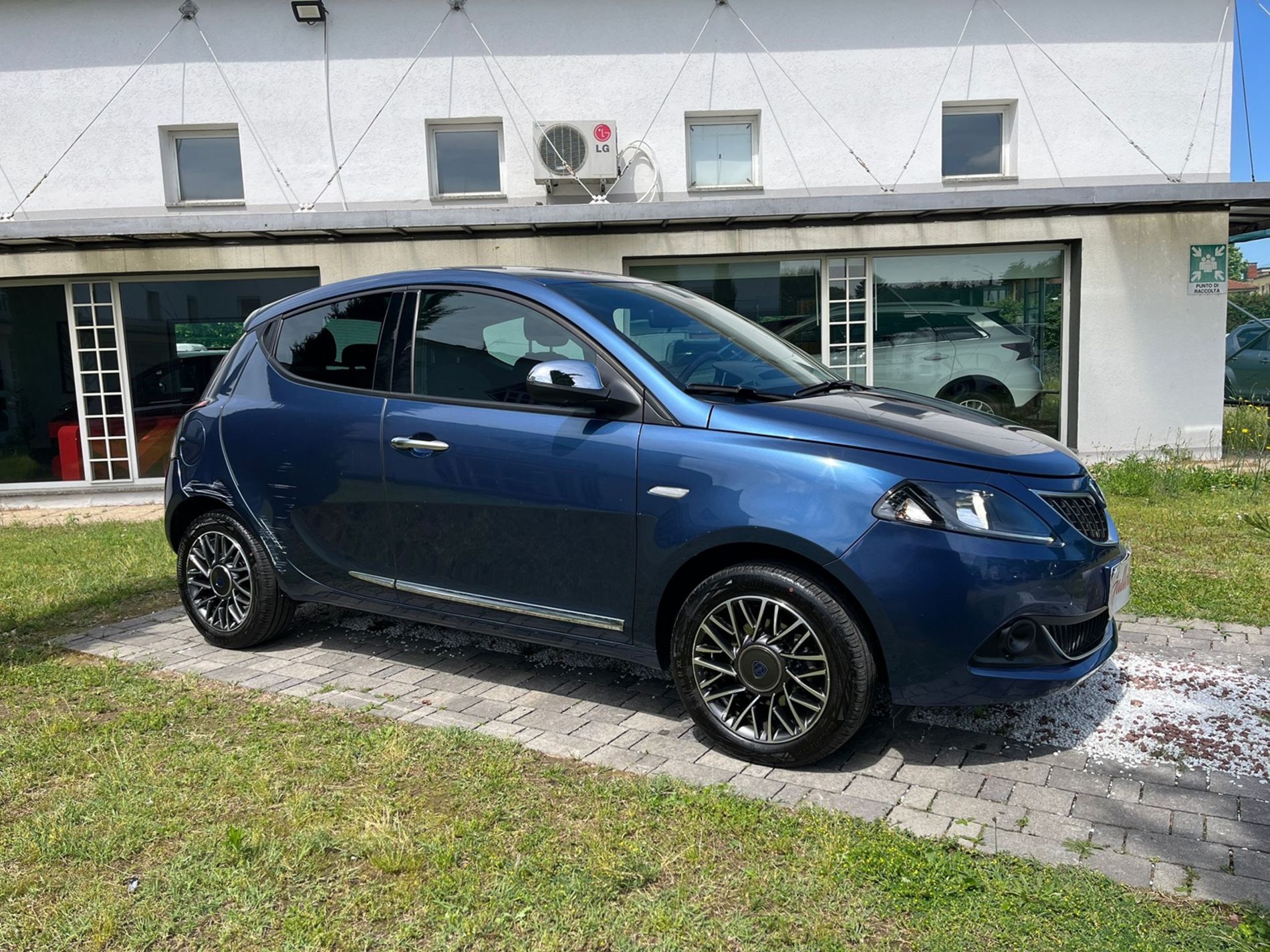 1.0 firefly hybrid Gold s&s 70cv  - SENZA VINCOLI DI FINANZIAMENTO - Gallotti Auto