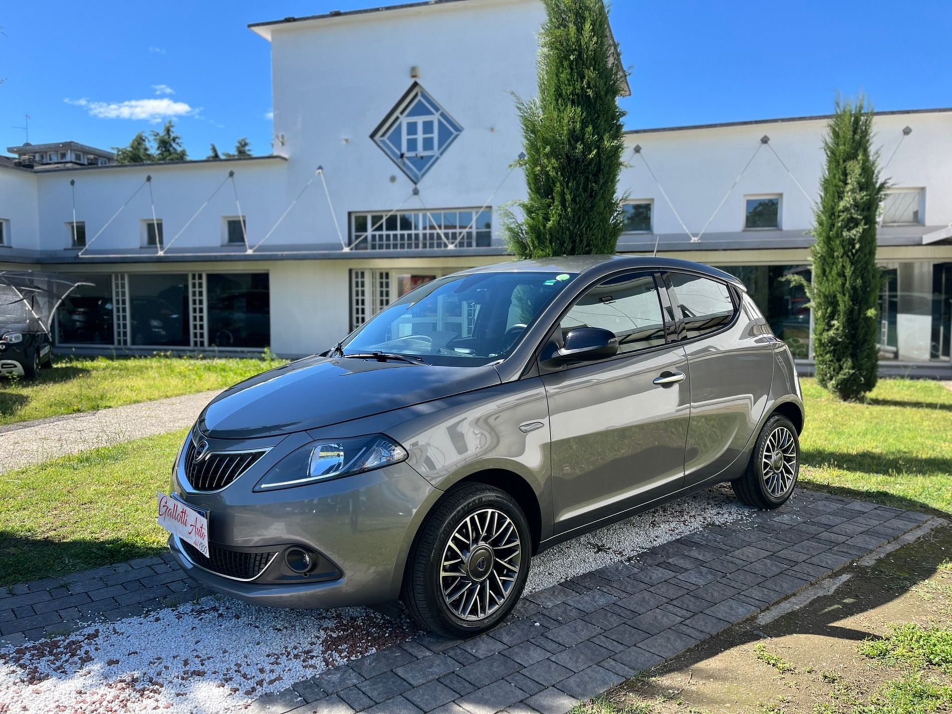  1.0 firefly hybrid Gold s&s 70cv - SENZA VINCOLI DI FINANZIAMENTO - Gallotti Auto