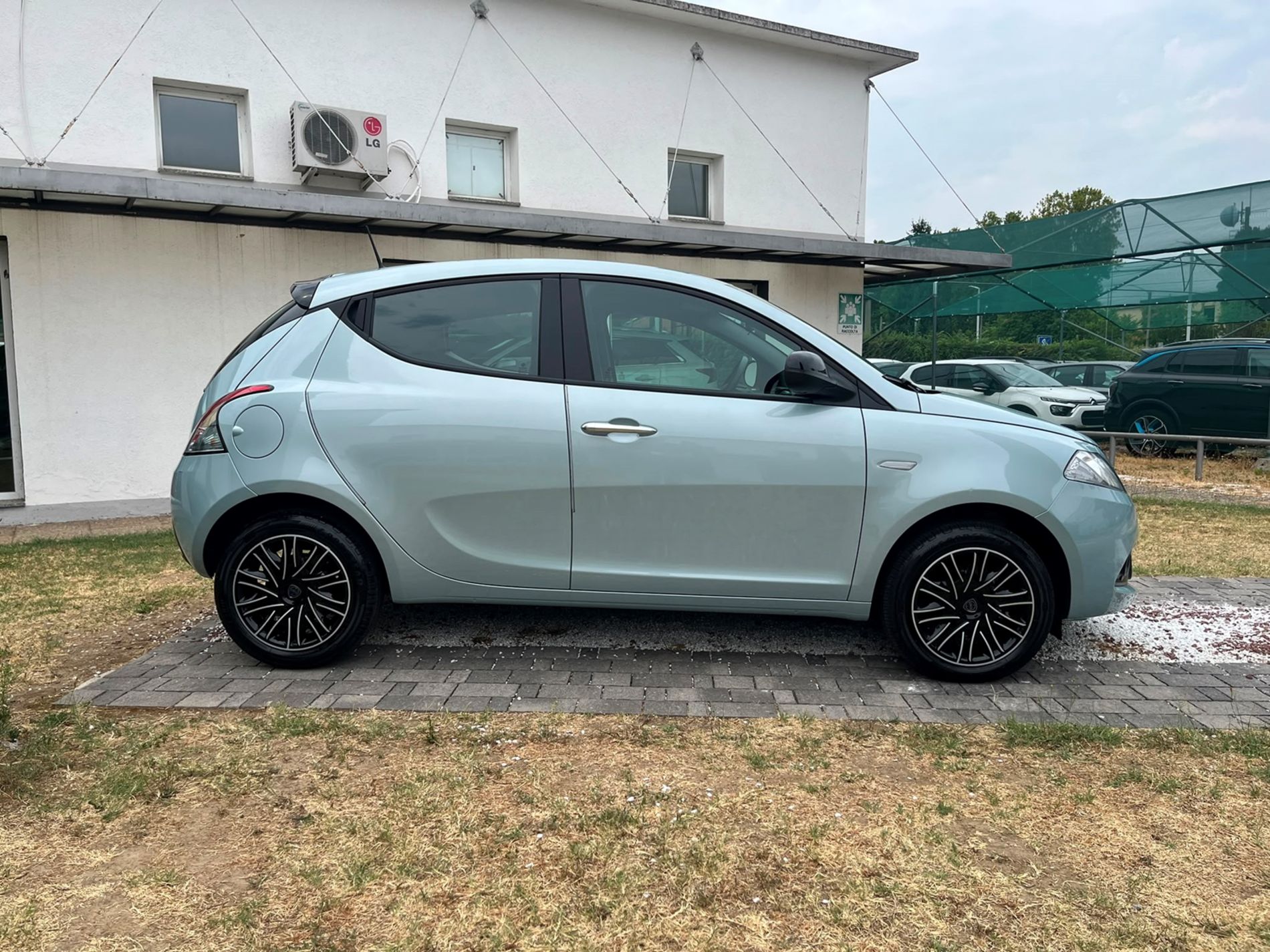 1.0 firefly hybrid Oro s&s 70cv - SENZA VINCOLI DI FINANZIAMENTO - Gallotti Auto