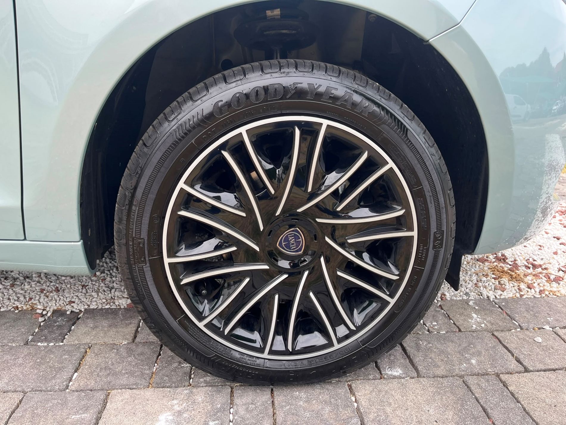 1.0 firefly hybrid Oro s&s 70cv - SENZA VINCOLI DI FINANZIAMENTO - Gallotti Auto