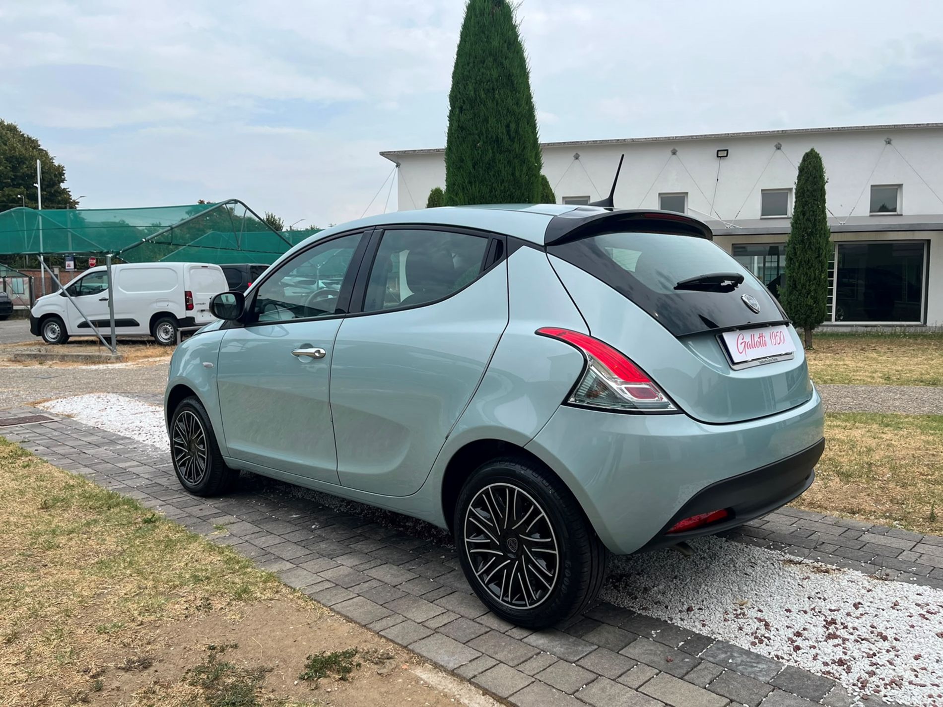 1.0 firefly hybrid Oro s&s 70cv - SENZA VINCOLI DI FINANZIAMENTO - Gallotti Auto