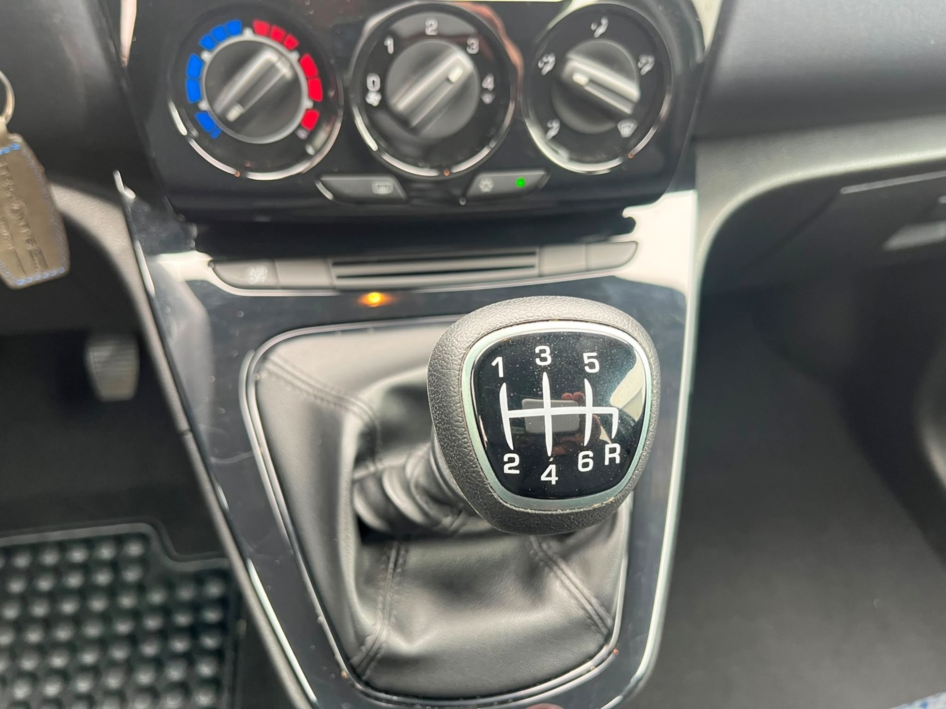 1.0 firefly hybrid Oro s&s 70cv - SENZA VINCOLI DI FINANZIAMENTO - Gallotti Auto