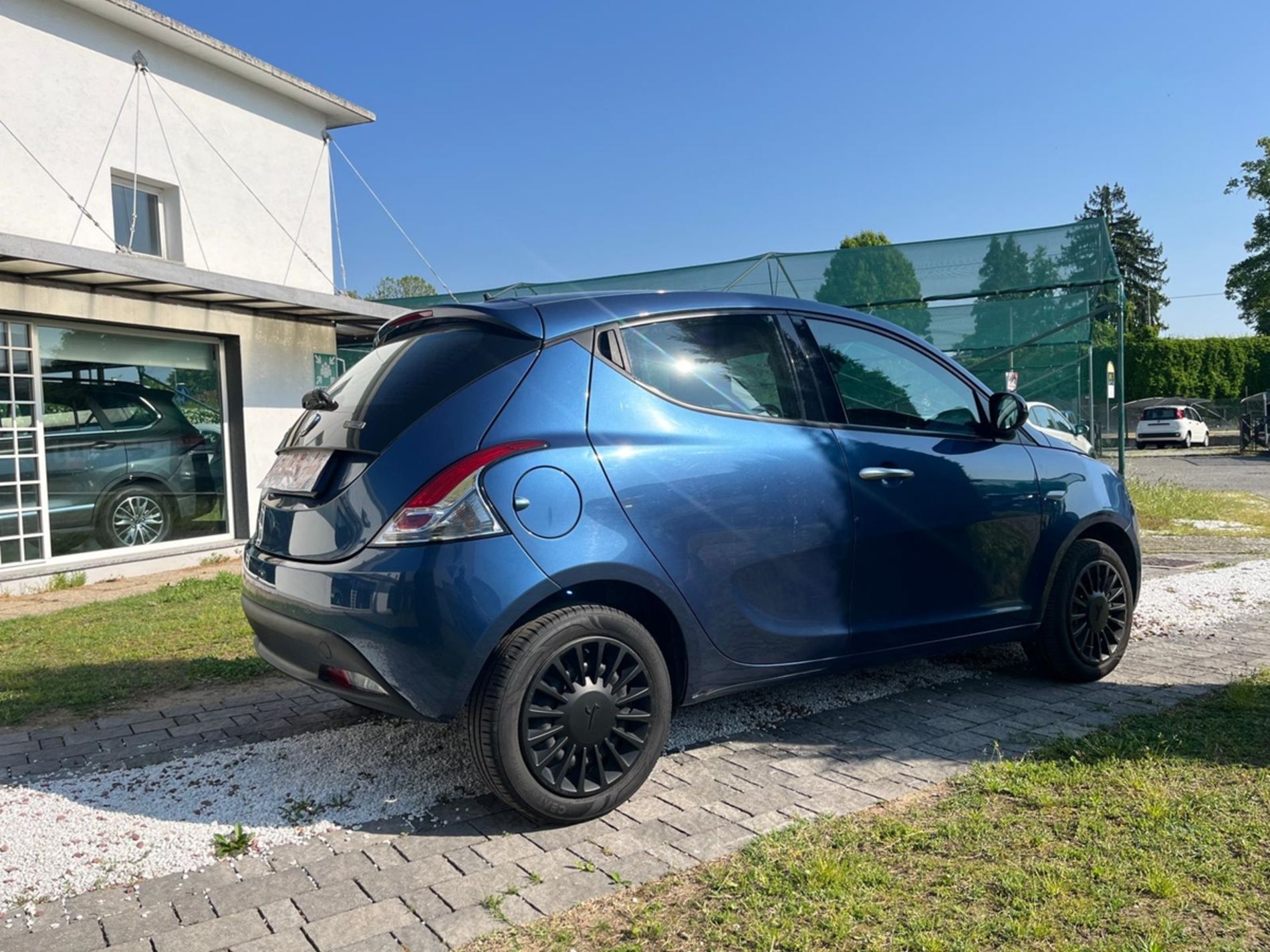 Lancia Ypsilon 1.0 firefly hybrid Silver s&s 70cv   - Gallotti Auto