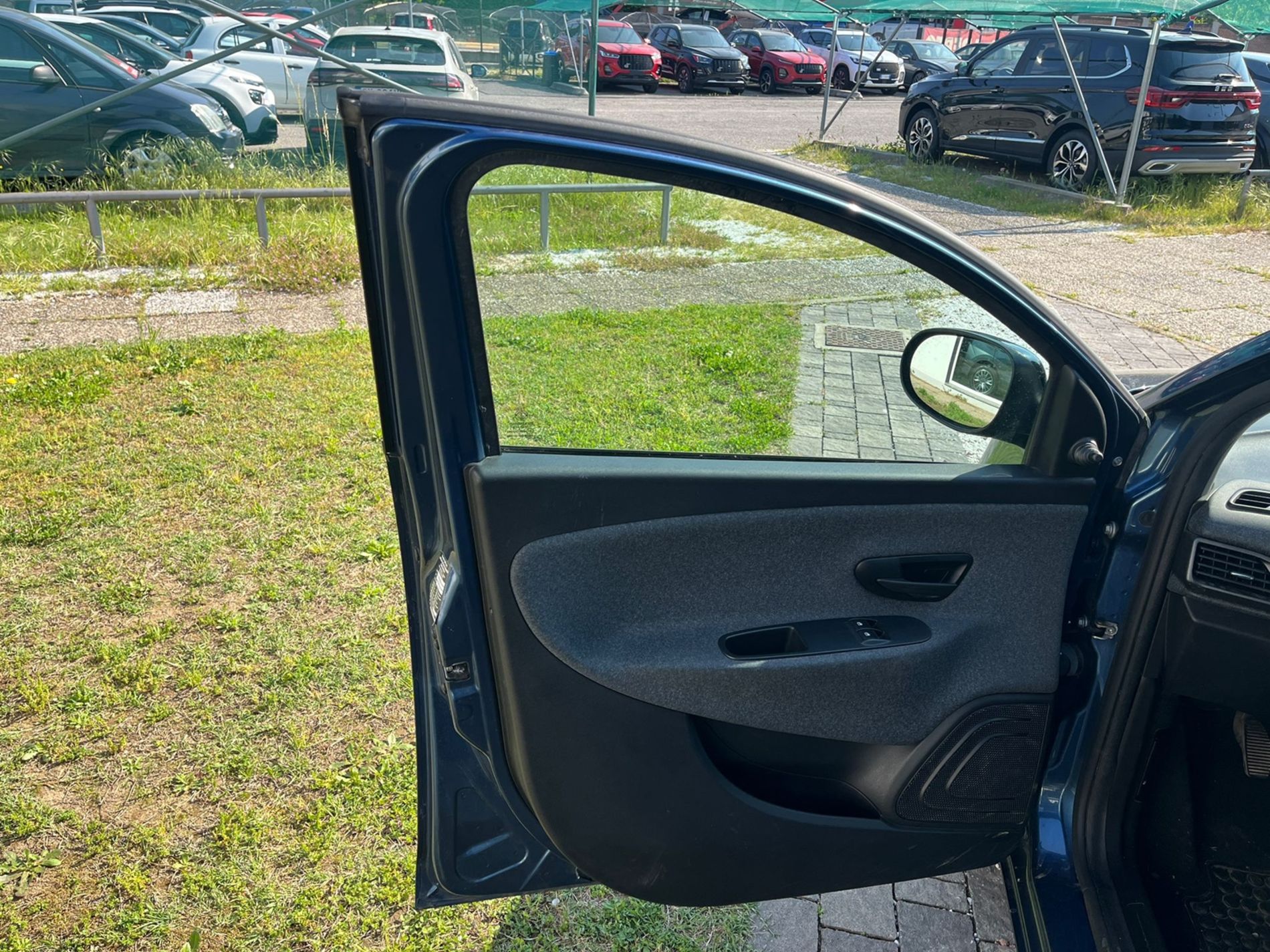 Lancia Ypsilon 1.0 firefly hybrid Silver s&s 70cv   - Gallotti Auto