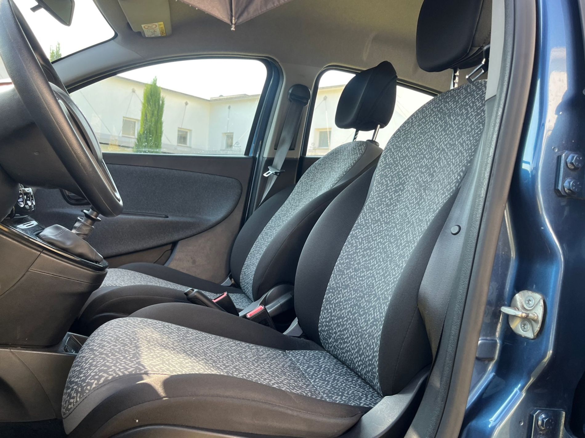 Lancia Ypsilon 1.0 firefly hybrid Silver s&s 70cv   - Gallotti Auto