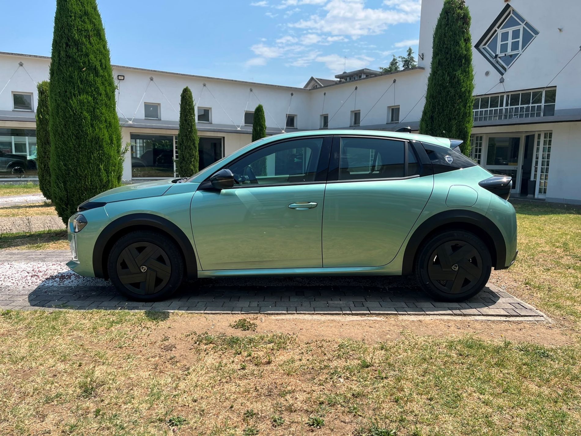  1.2 Hybrid 100cv - SENZA VINCOLI DI FINANZIAMENTO - Gallotti Auto