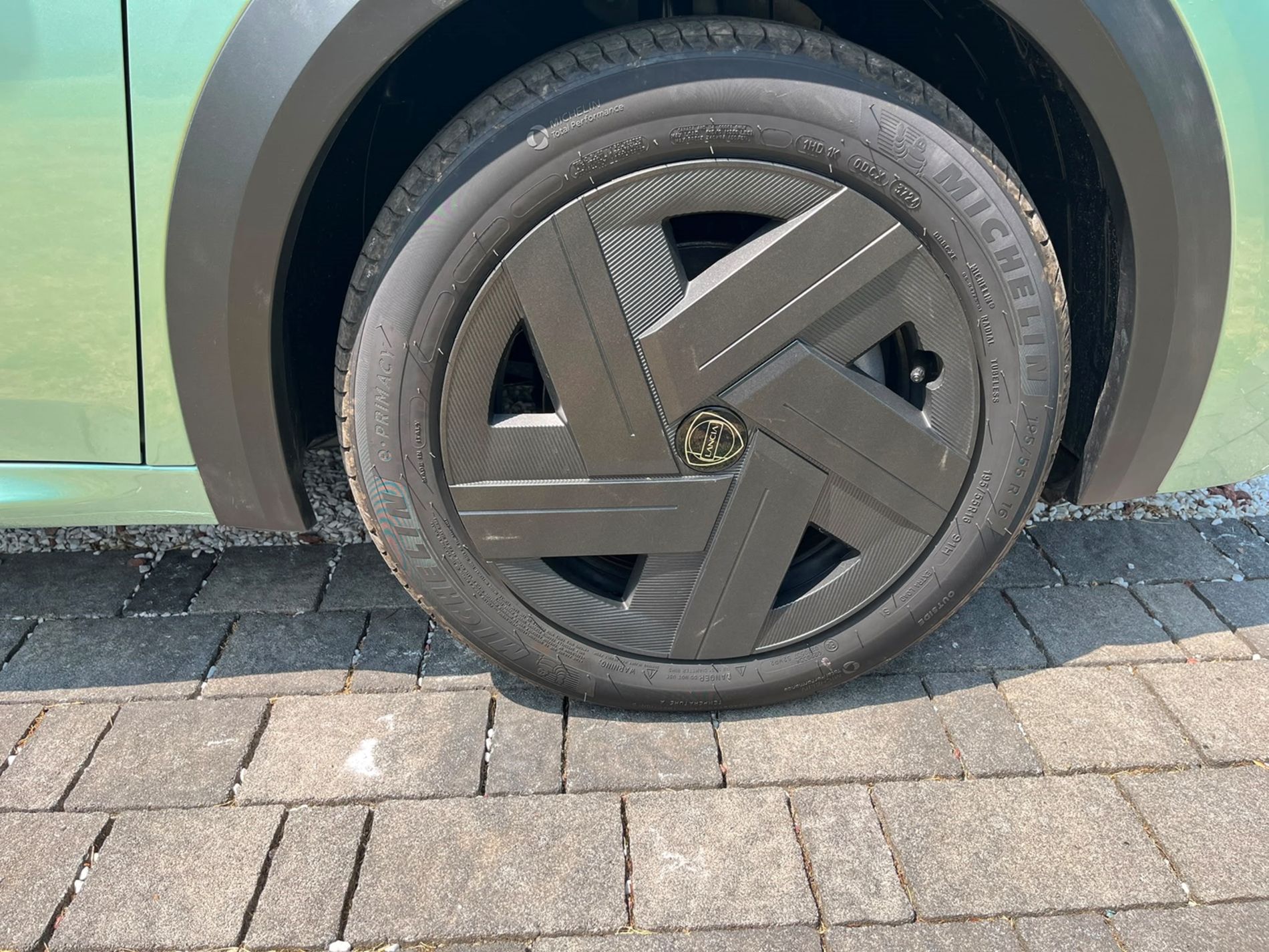  1.2 Hybrid 100cv - SENZA VINCOLI DI FINANZIAMENTO - Gallotti Auto