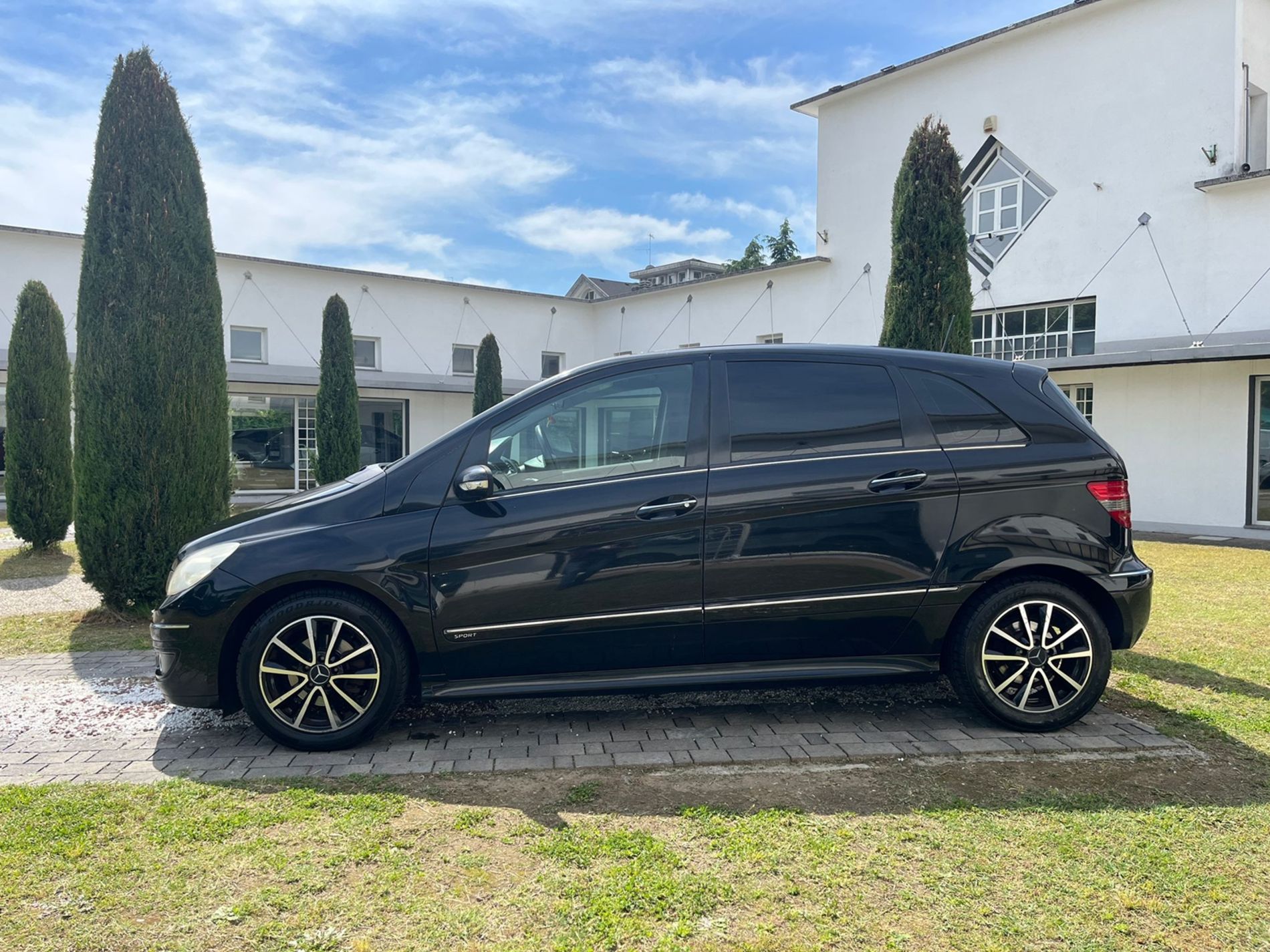 170 - RISERVATA A COMMERCIANTI D’AUTO - Gallotti Auto