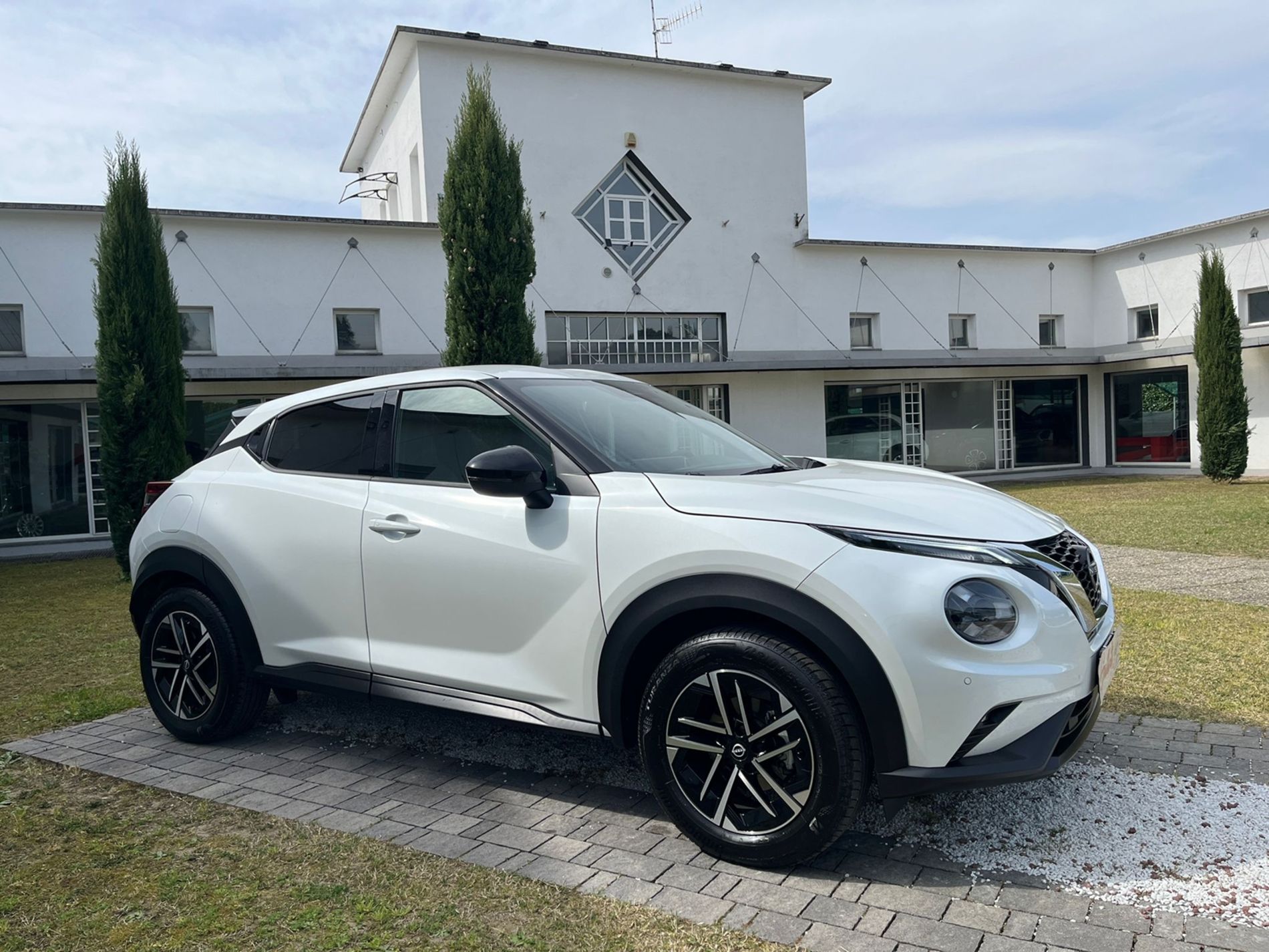 Juke 1.0 dig-t N-Connecta 114cv dct - Gallotti Auto