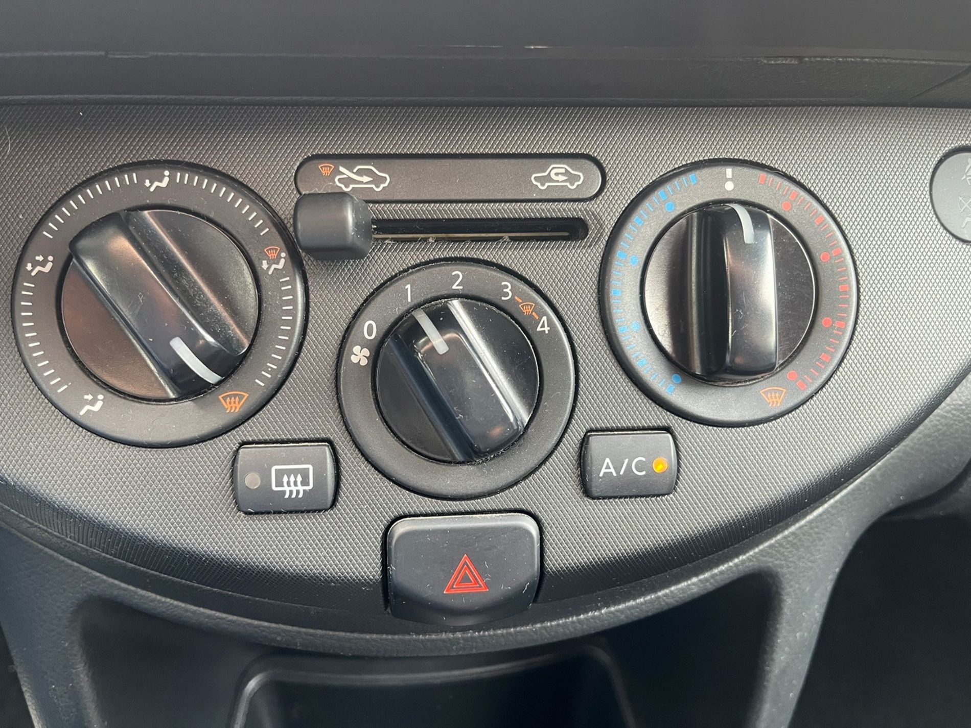 1.4 Acenta 88cv - Gallotti Auto